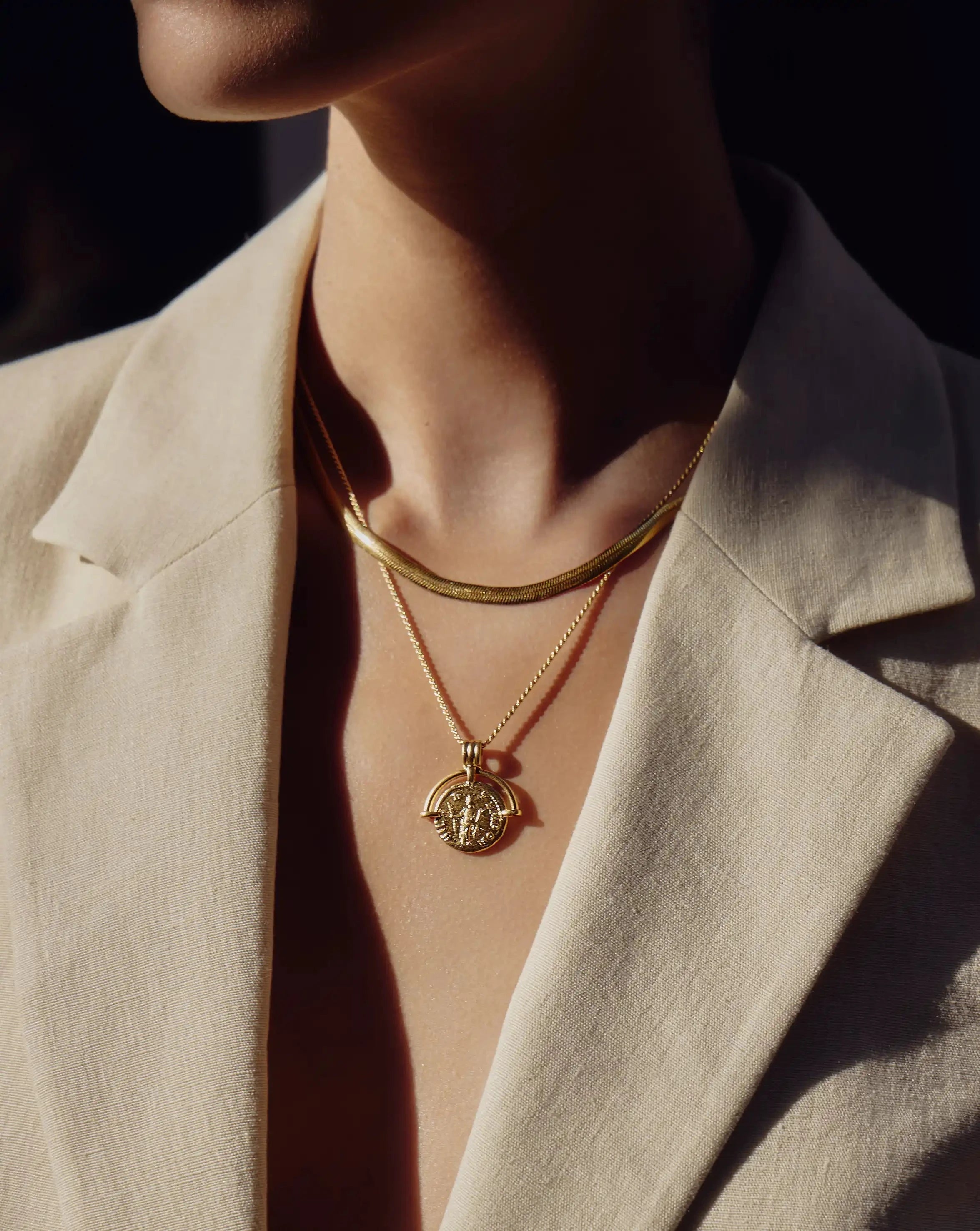 Lucy Williams Engravable Roman Arc Coin Necklace - 18k Gold Plated Jewelry for Women | Perfect Gift for Anniversary, Birthday & Special Occasions