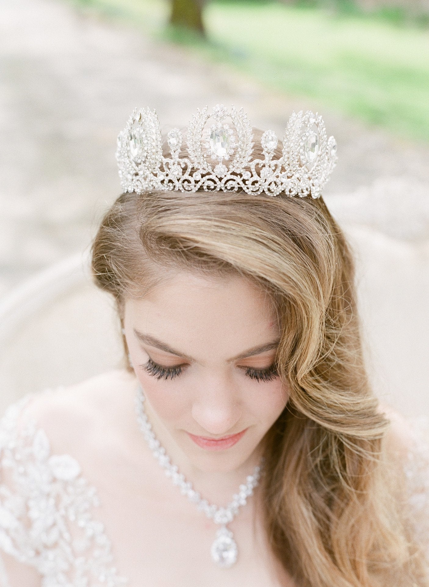 JUNO Crystal Bridal Tiara - Elegant Wedding Headpiece for Bride, Bridesmaid & Flower Girl | Perfect for Weddings, Prom, Pageants & Special Occasions
