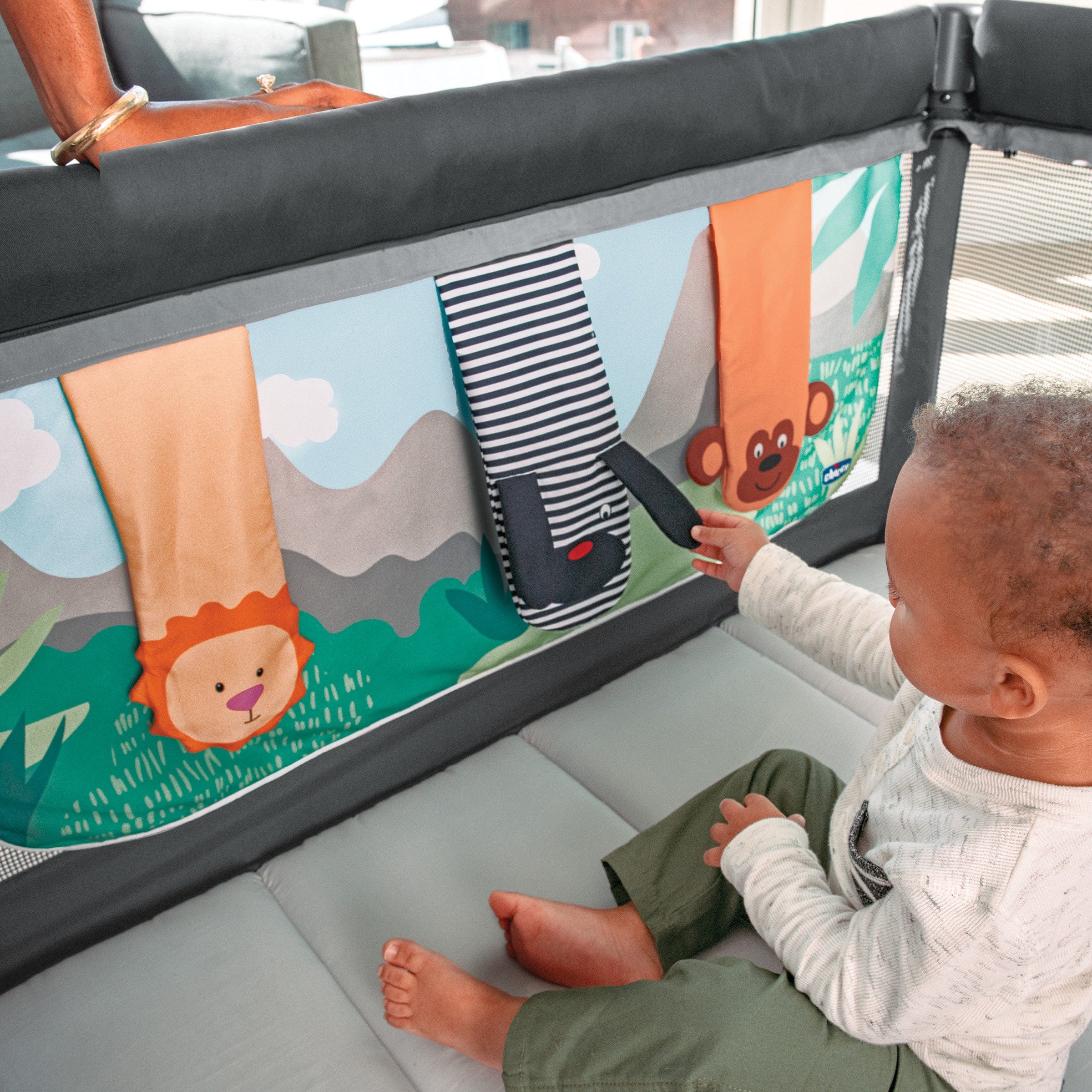 Chicco Dash Quick Fold Playard – Portable Baby Playpen with Easy Setup for Travel, Home & Nursery | Lightweight Compact Design for On-the-Go Parents