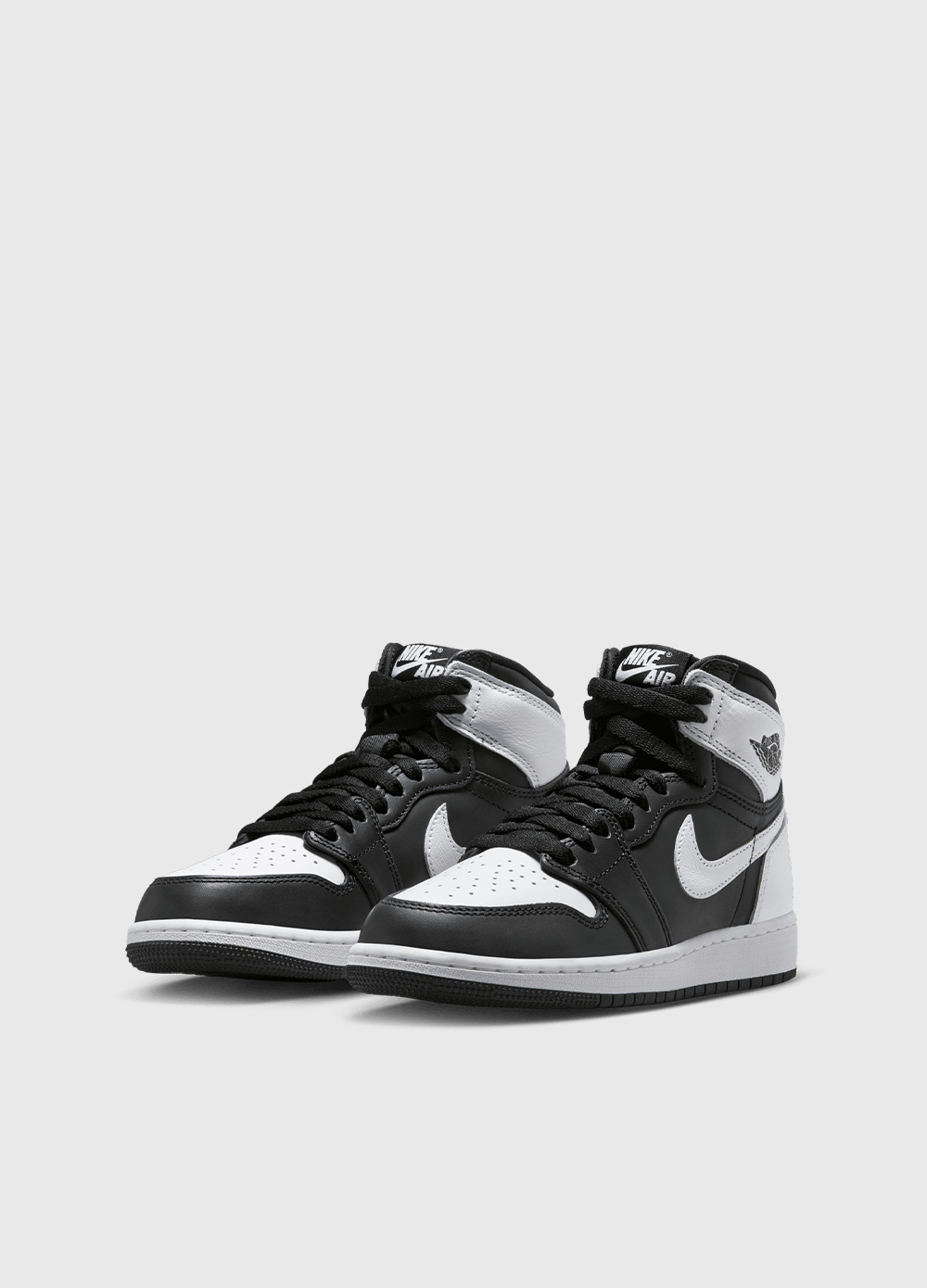 Air Jordan 1 High OG 'Black White' Basketball Shoes for Girls - Retro Sneakers for Casual Wear & Street Style Fashion