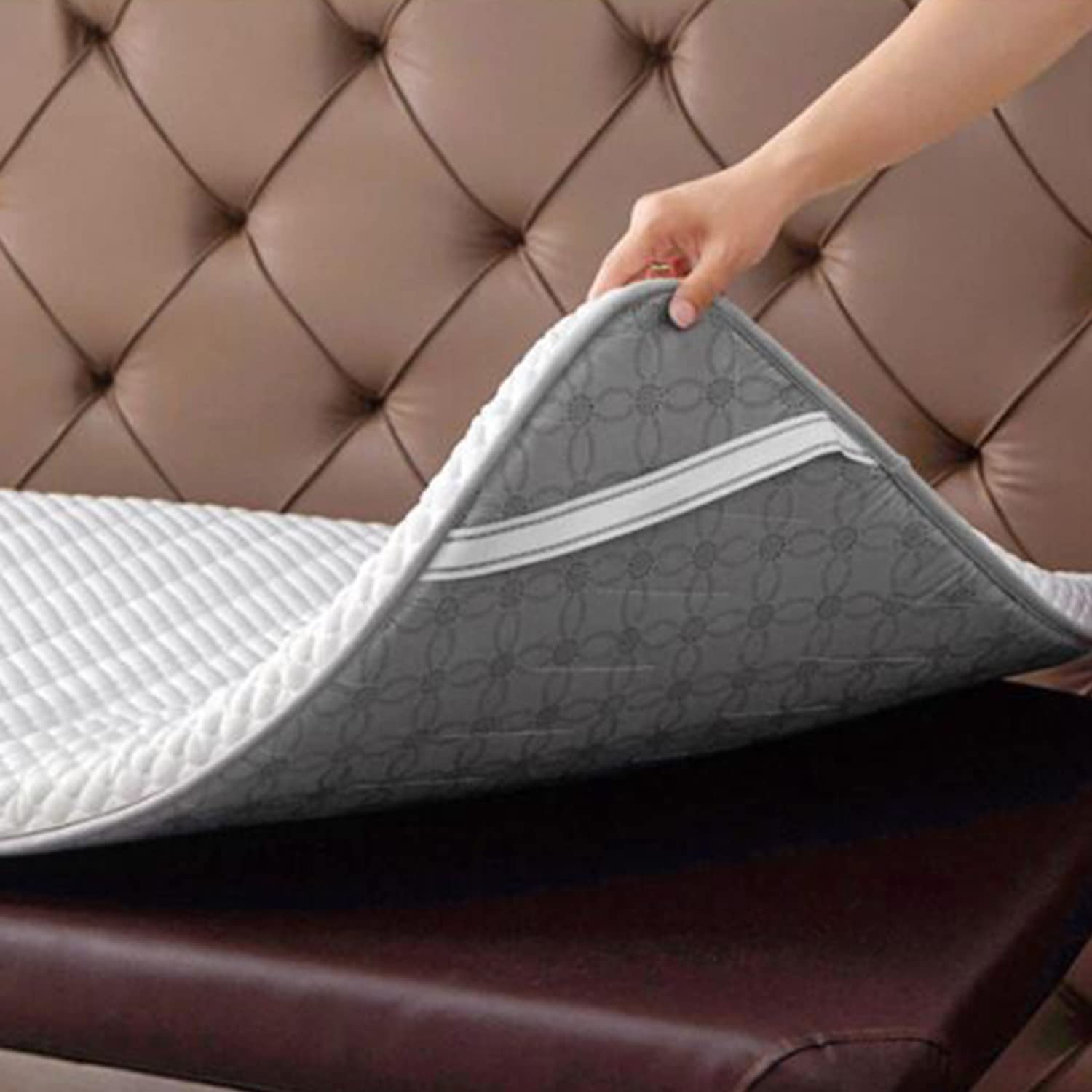 Premium 3cm Thick Memory Foam Lash Bed Topper with Elastic Bands - Trapezoidal Head Massage Table Mattress Protector - Breathable Spa Bed Pad with Ventilation Holes (60x180cm, Gray) - Ideal for Eyelash Extensions, Massage Therapy & Spa Treatments