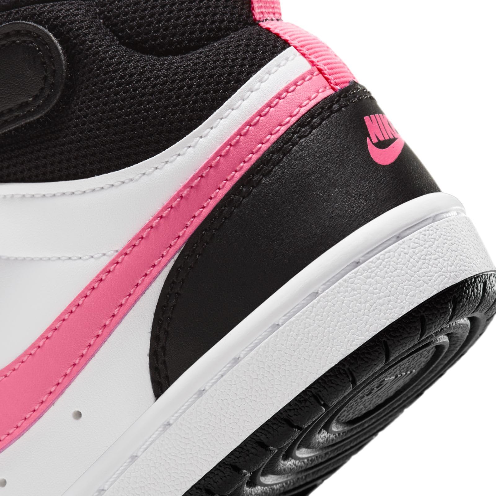 Nike Boys' Running Sneakers - Lightweight Athletic Shoes for Kids - Perfect for School, Sports & Everyday Play