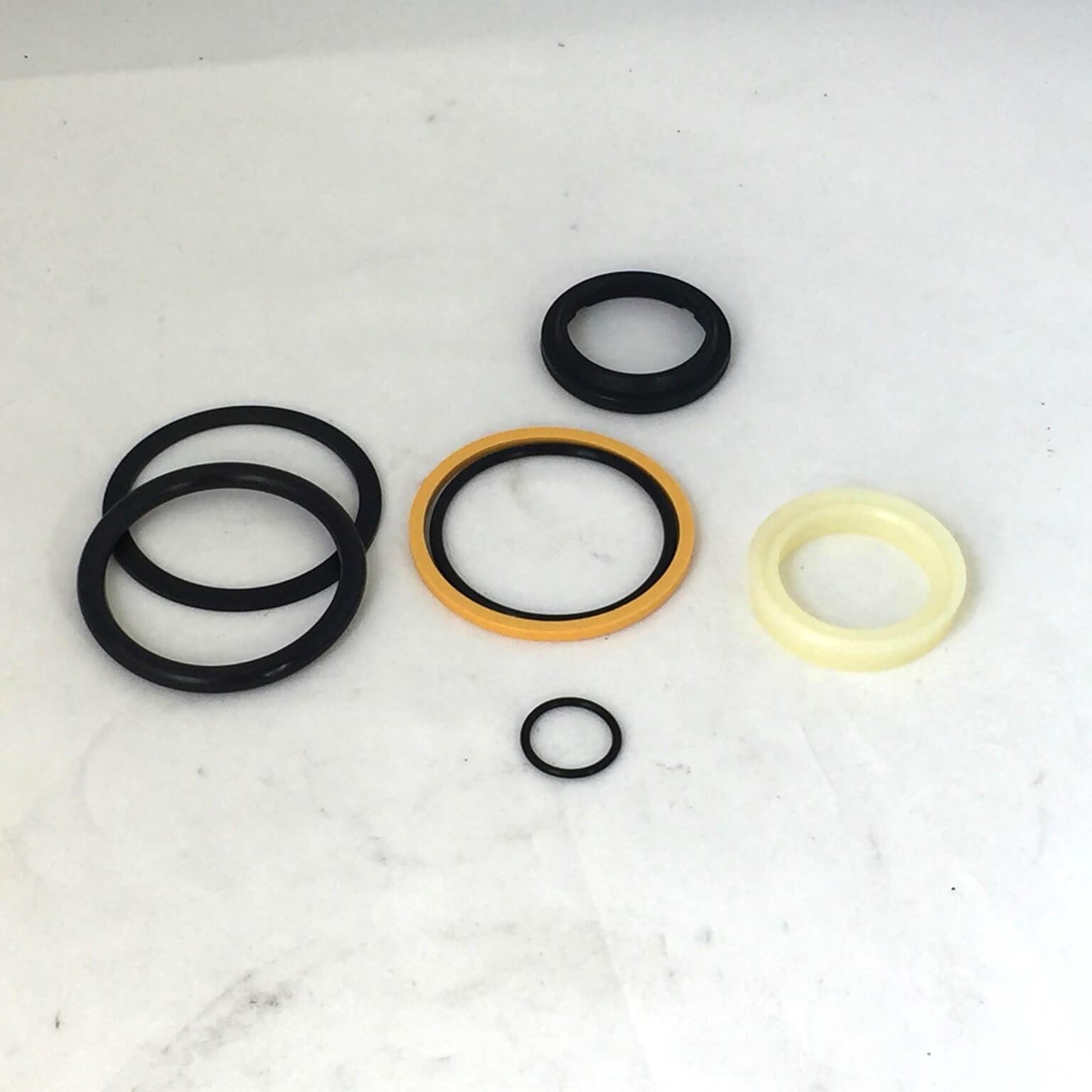 Bobcat 825 Loader Lift Cylinder Seal Kit - 1 1/4