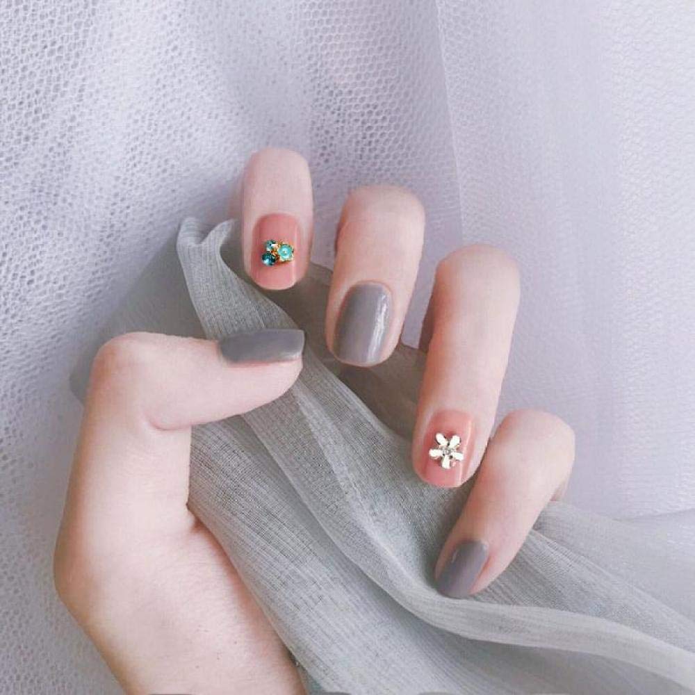 Sweet Light Grey Pink 3D Flower Fake Nails - Short DIY Artificial Nails with Fashion Nail Art Tips | Perfect for Parties, Weddings & Everyday Wear