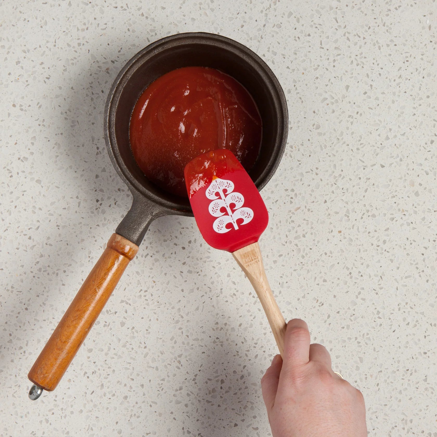 Now Design Christmas Tree Spatula - Festive Silicone Kitchen Utensil for Baking, Cooking & Holiday Decor - Perfect for Christmas Cookies, Cake Decorating & Seasonal Kitchen Gifts