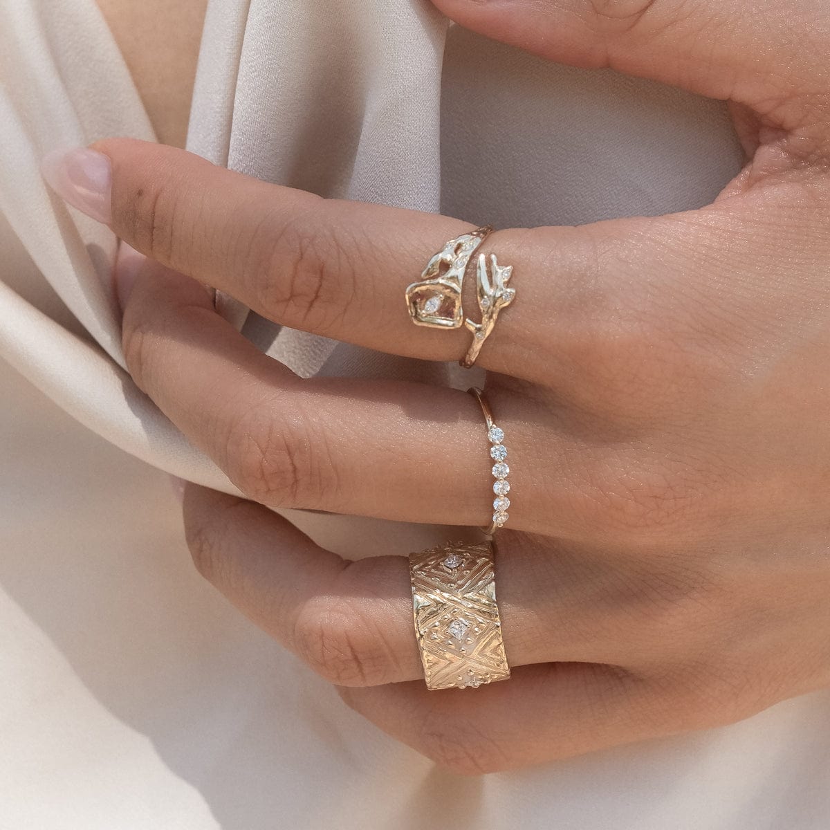 Grecian Diamond Cigar Band - Elegant Wedding Ring for Men & Women - Perfect for Engagement, Anniversary & Special Occasions
