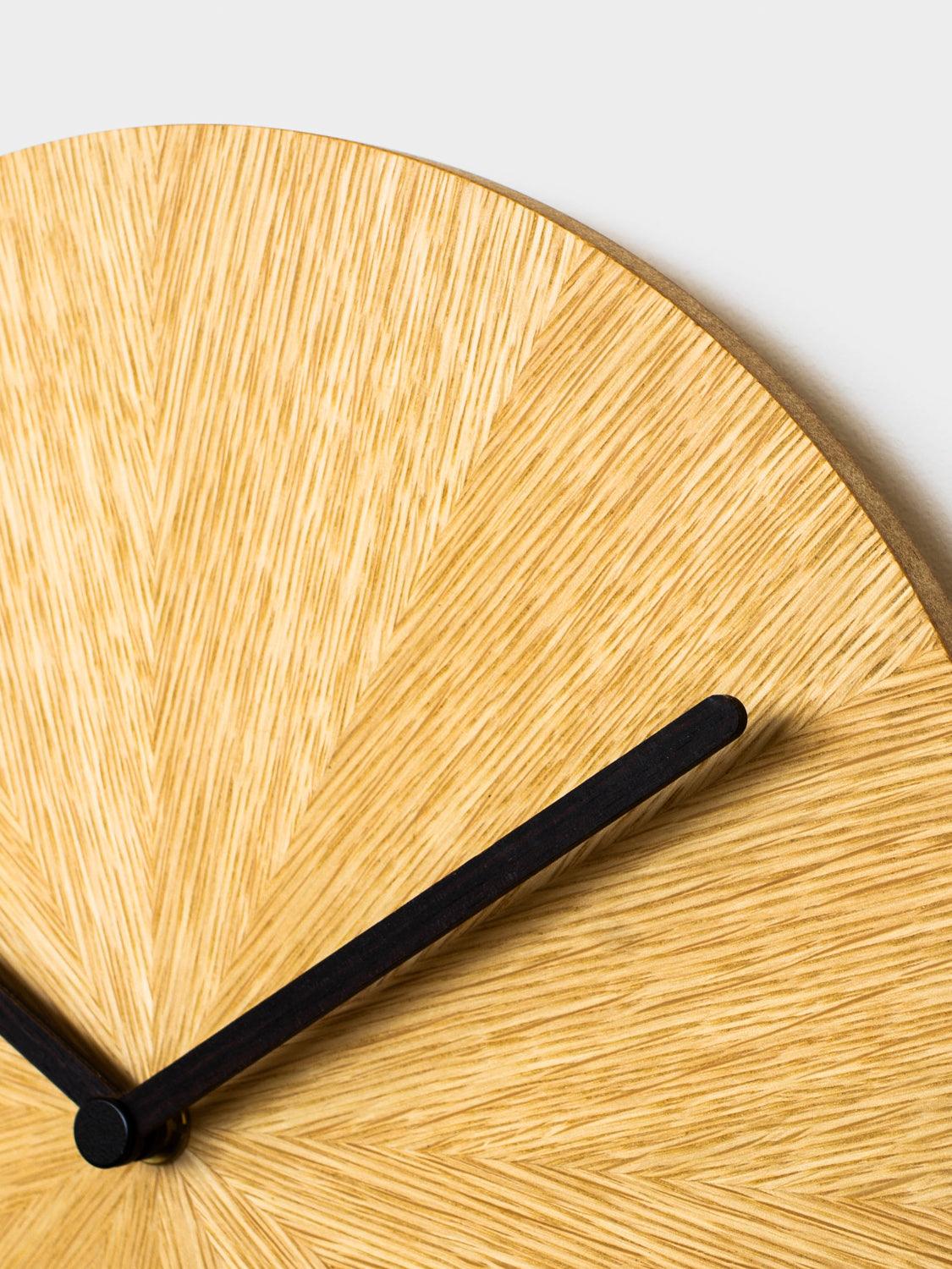 Stylish Modern Wall Clock with Silent Non-Ticking Mechanism - Perfect for Home, Office, and Classroom Decor | Rays Wall Clock