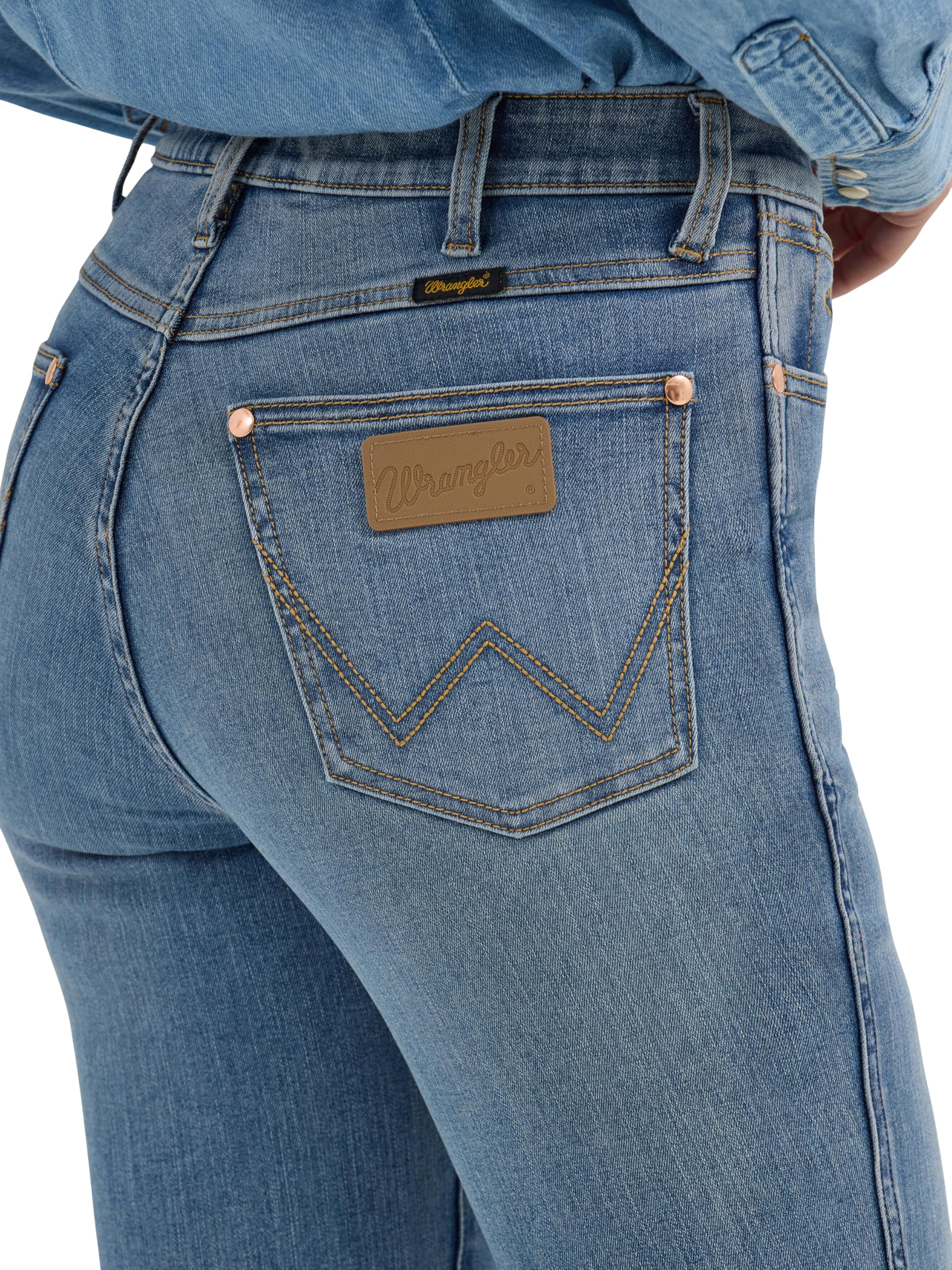 Wrangler Women's x Wilson Lainey Bell-Bottom Jeans in Daydream Wash - Vintage Flare Pants for Casual Outfits & Retro Style