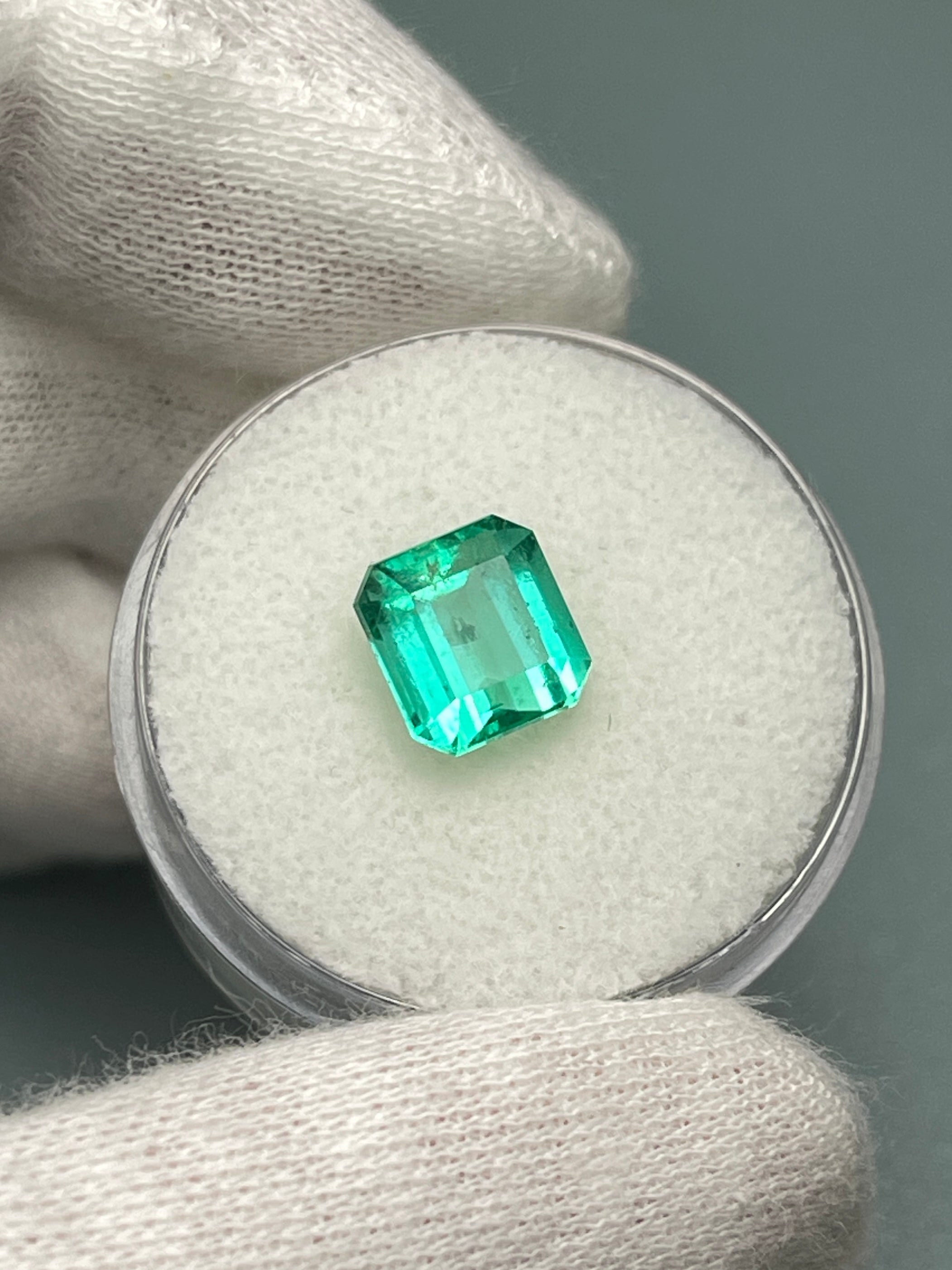 2.36 Carat Natural Colombian Loose Emerald Gemstone - Asscher Cut for Jewelry Making, Engagement Rings & Luxury Gifts