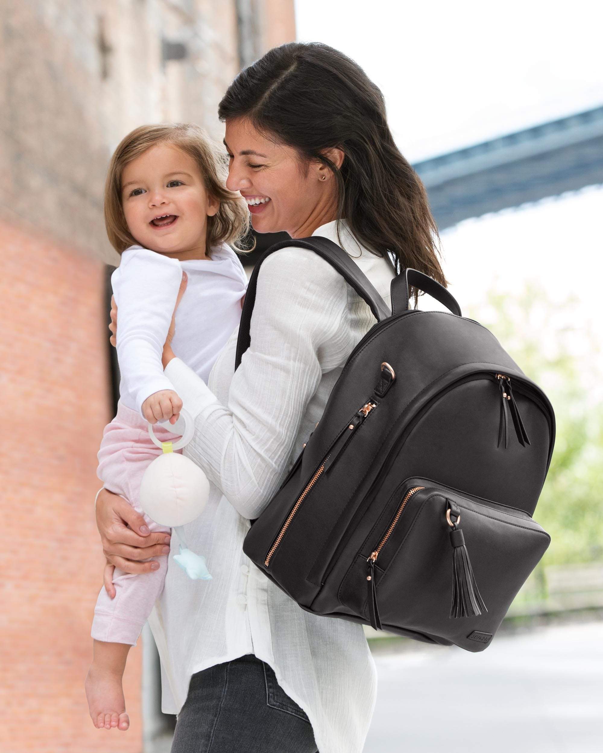 Skip Hop Greenwich Simply Chic Backpack - Stylish Diaper Bag for Moms & Dads - Perfect for Daycare, Travel & Everyday Use