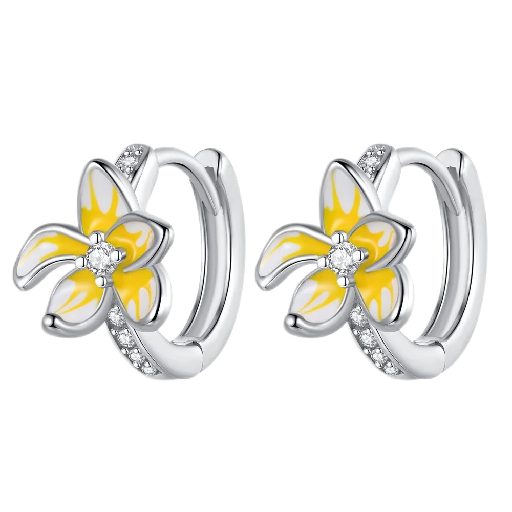 Cute Bee Earrings for Girls - Gold Plated Dainty Honeycomb Jewelry Gift for Women & Teens - Perfect for Everyday Wear, Parties & Gifts