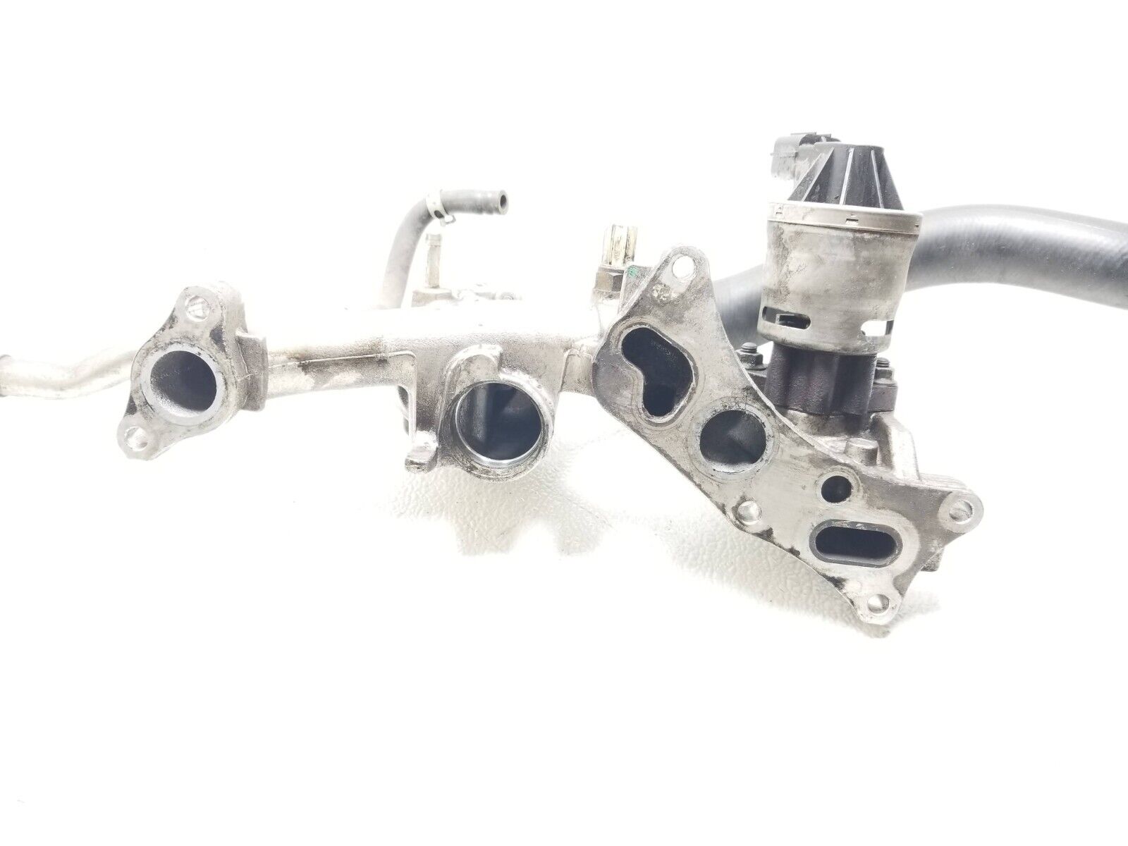 05-08 Acura RL 3.5L EGR Valve & Thermostat Housing OEM Replacement - Perfect for Engine Cooling System Maintenance & Performance Upgrade