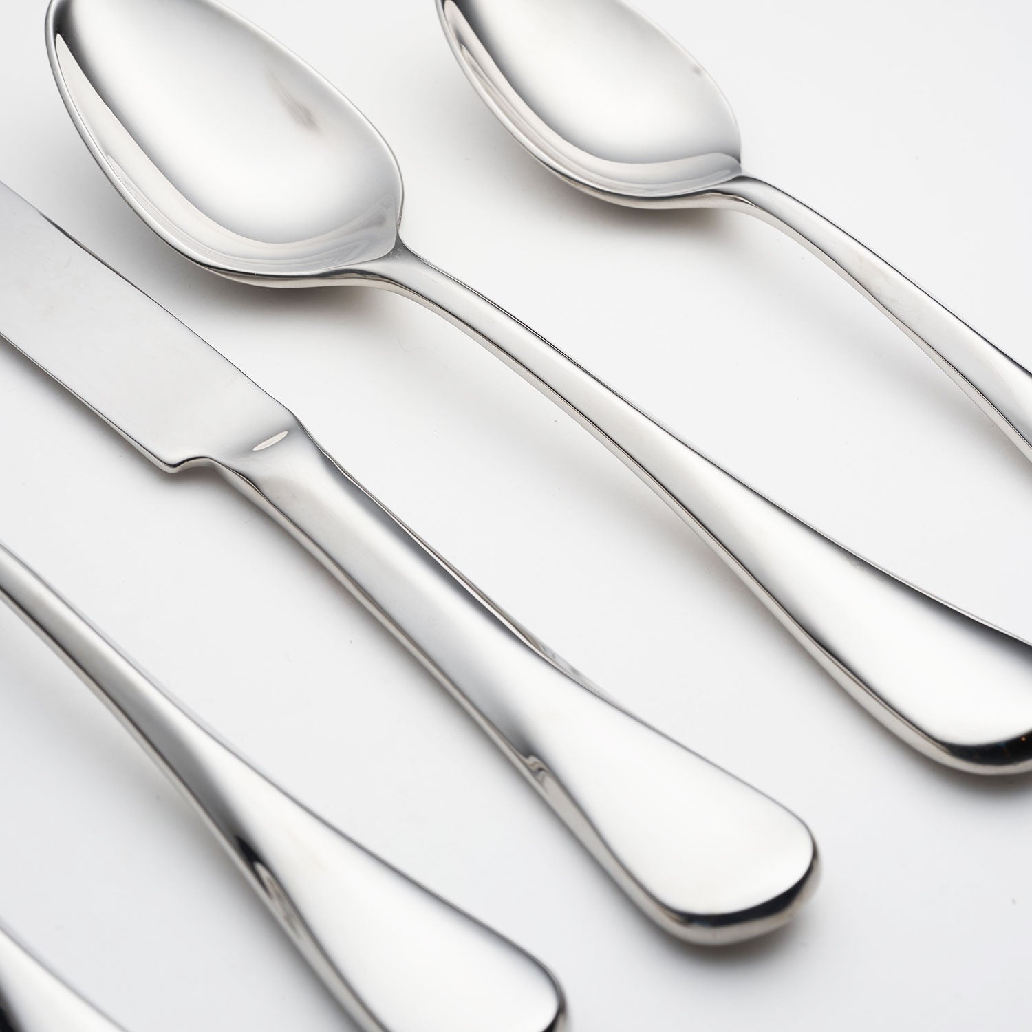 Eloquence Mirror 20-Piece Stainless Steel Flatware Set - Elegant Dinnerware for Formal Dining, Wedding Gifts & Home Entertaining