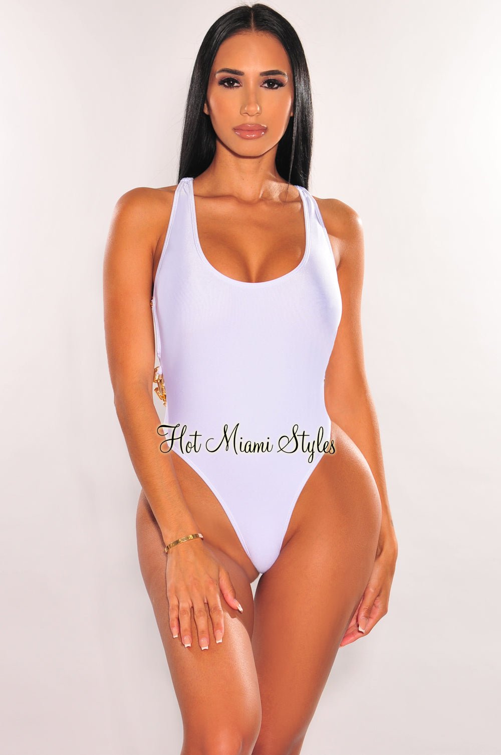 Elegant White Gold Chain Scoop Neck Crisscross Swimsuit for Women - Sexy One-Piece Bathing Suit for Beach, Pool, and Summer Vacations