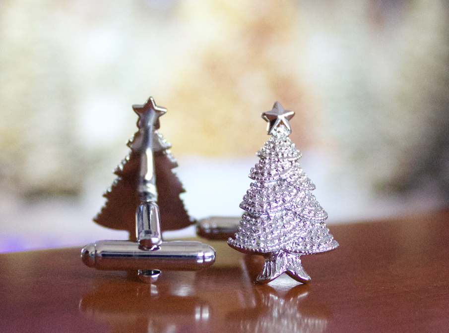 KingCuffs Christmas Tree Cufflinks for Men - Elegant Holiday Dress Accessories for Suits, Tuxedos & Formal Wear - Perfect for Christmas Parties, Weddings & Office Events