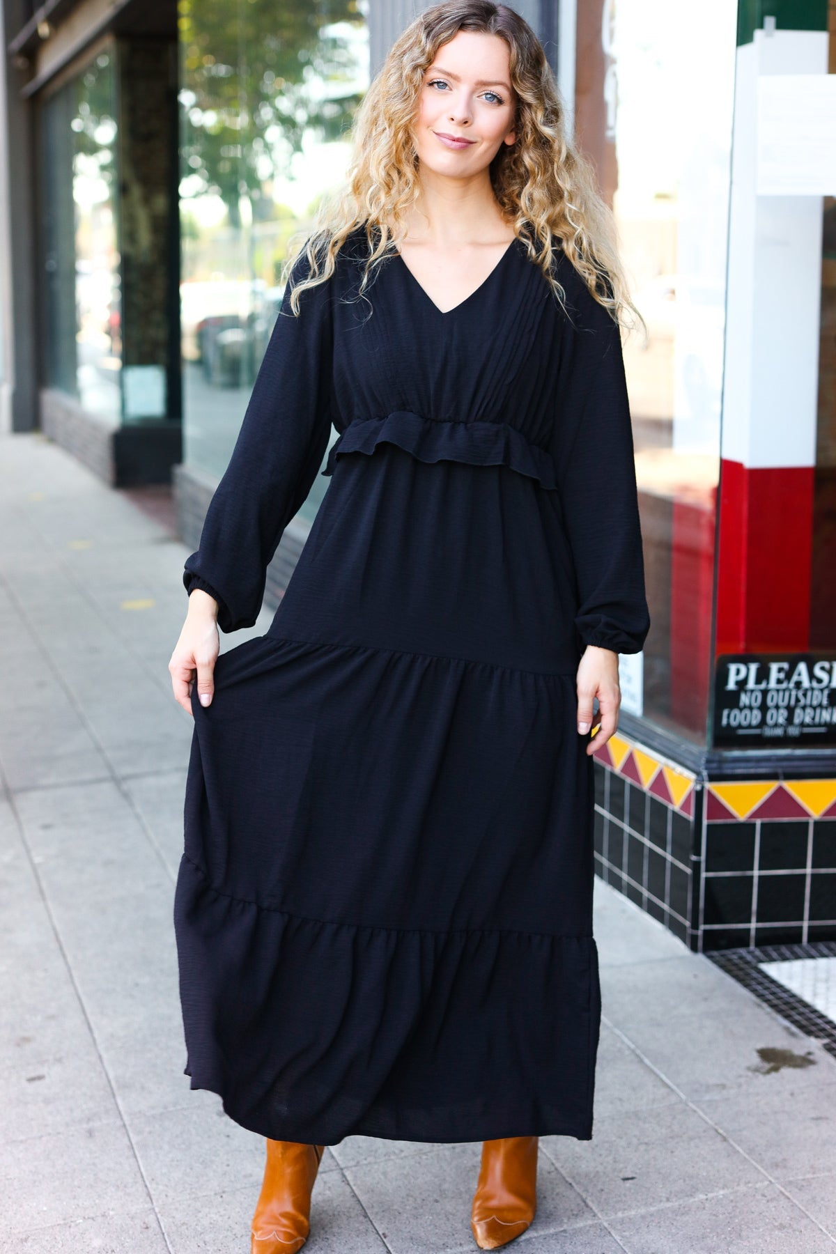 Elegant Black Pintuck Detail Frill V-Neck Maxi Dress for Women | Summer Beach Wedding Party Formal Evening Gown