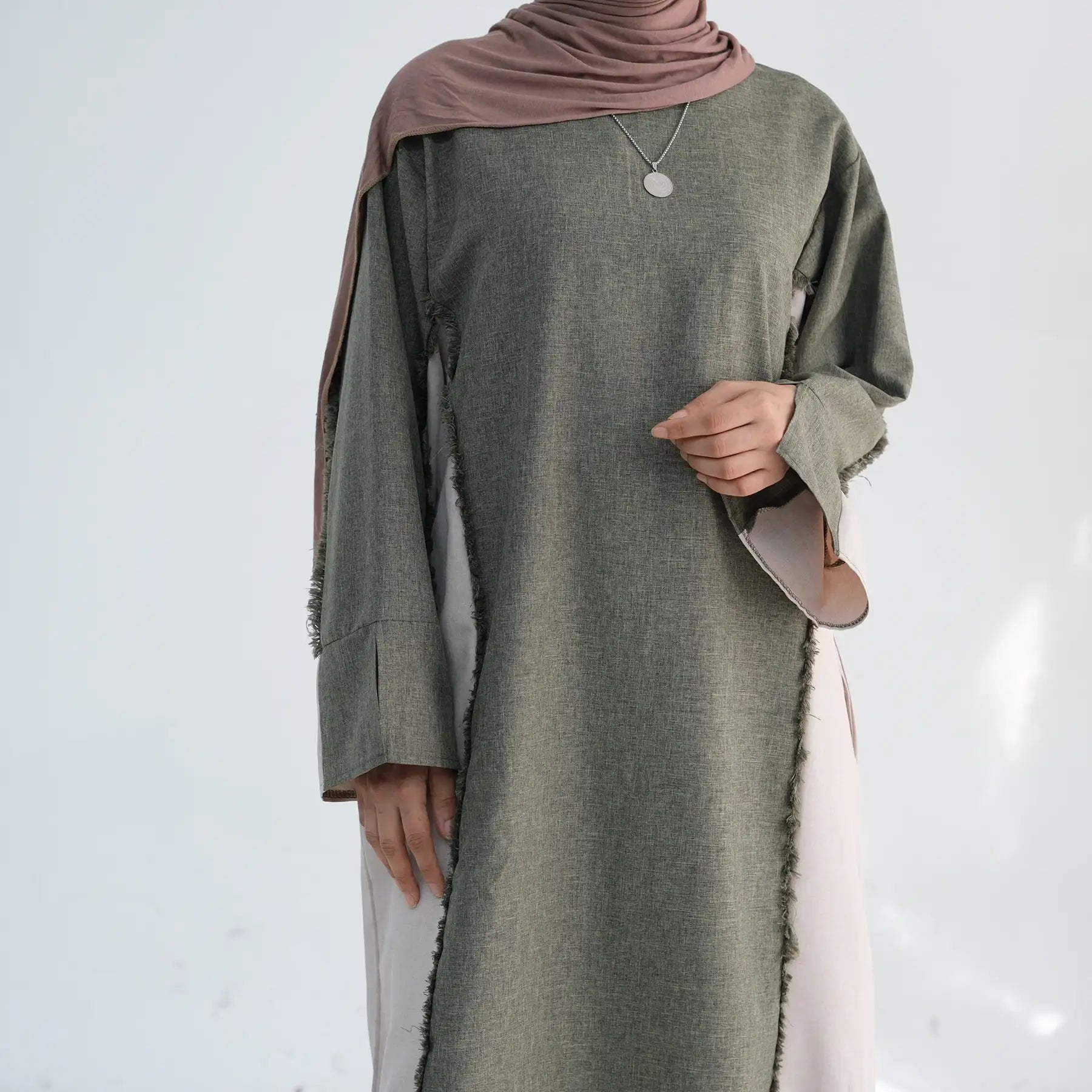 Elegant Muslim Women's Abaya Dress with Adjustable Belt - Perfect for Prayer, Mosque, and Special Occasions