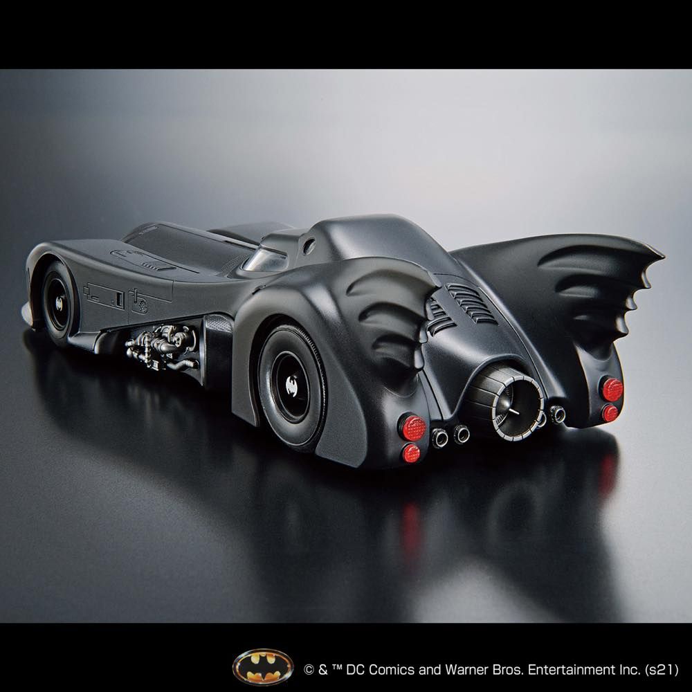Bandai 1/35 Scale Tim Burton's Batman Batmobile Model Kit - Perfect for Collectors & Movie Fans - Display, Gift, or DIY Project for Batman Enthusiasts