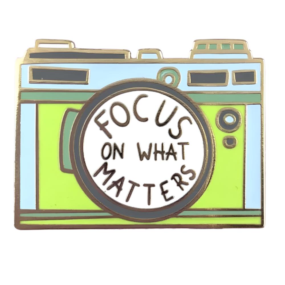 Jubly Umph Focus On What Matters Motivational Lapel Pin - Perfect for Office Wear, Gifts & Inspirational Accessories