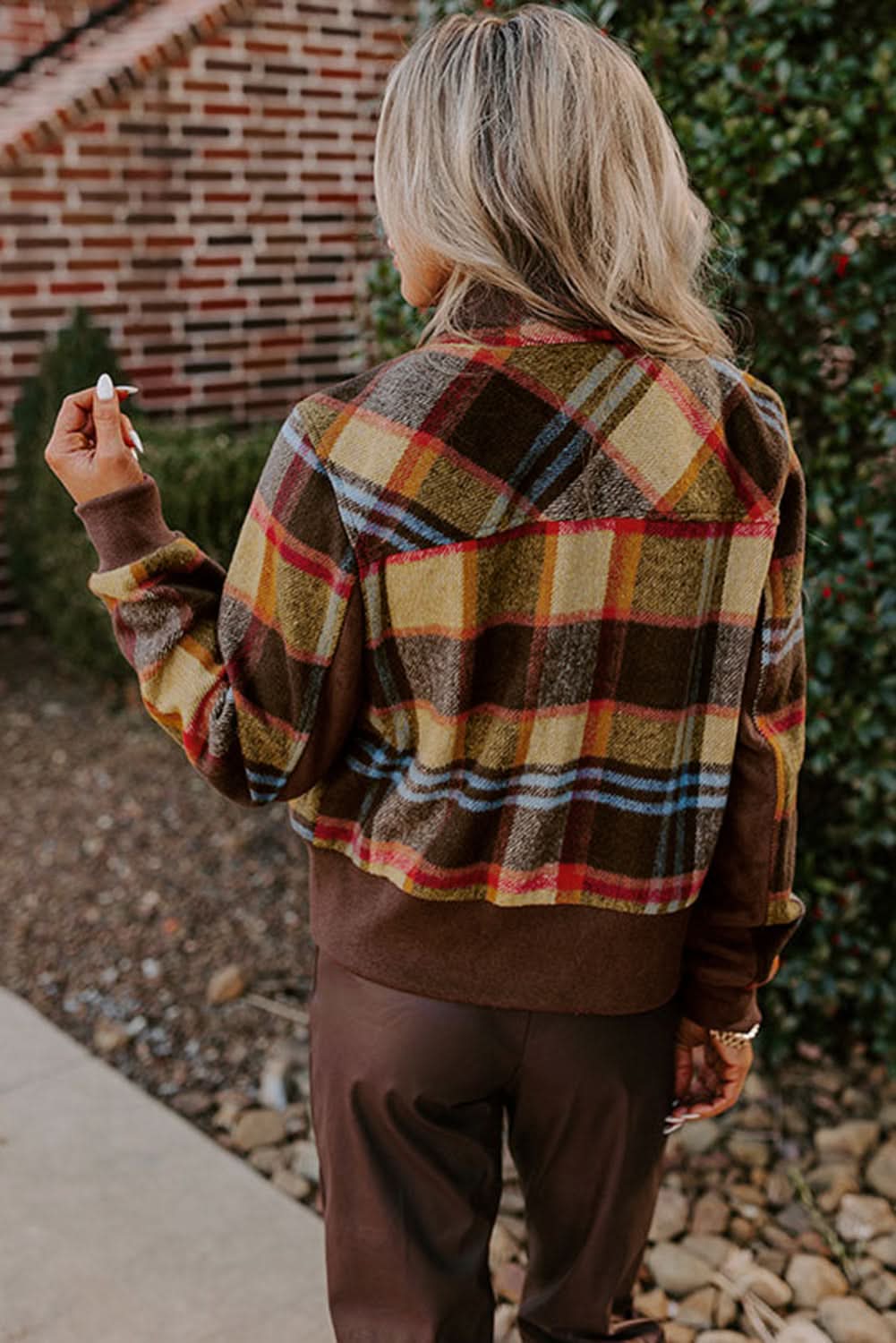 Stylish Brown Plaid Jacket with Pockets for Men & Women - Cozy Fall & Winter Outerwear for Casual Outings and Outdoor Activities