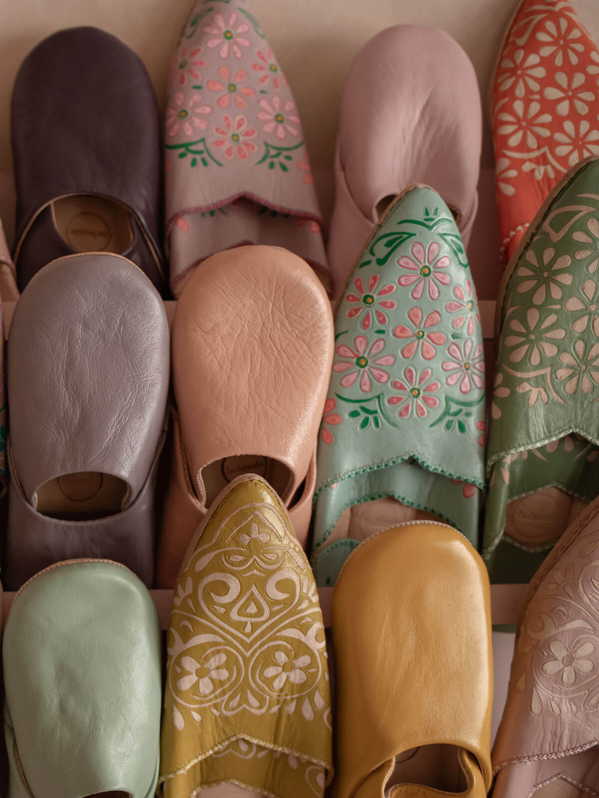 Authentic Moroccan Leather Babouche Slippers - Soft & Comfortable Traditional House Shoes for Men & Women - Perfect for Home, Lounge & Indoor Use