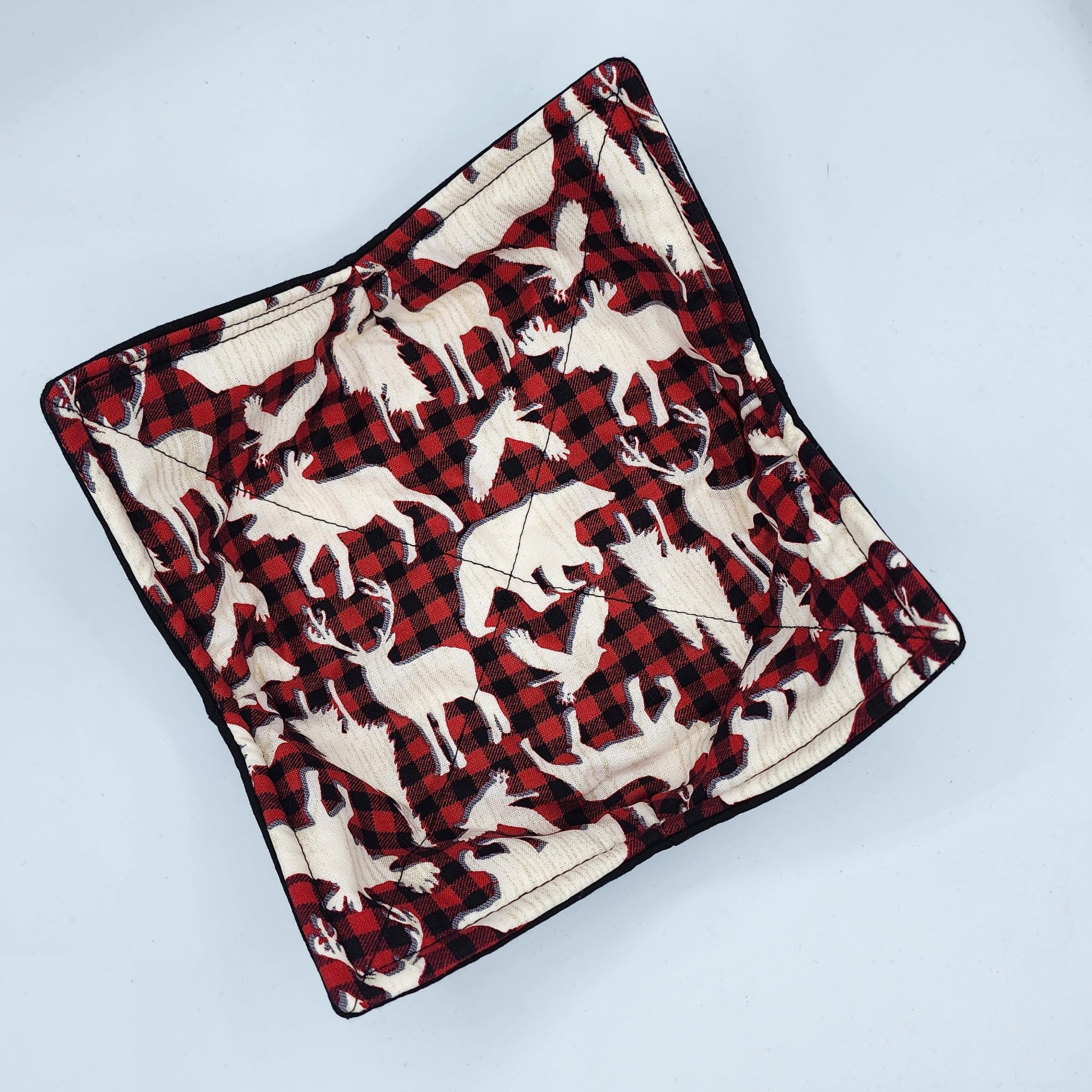 Woodland Wildlife Buffalo Plaid Microwave Cozy - Reversible Red & Black Microwavable Bowl Cover - Bear Moose Deer Eagle Rustic Design - Perfect for Soup, Coffee, and Food Warming - Ideal Housewarming Gift for Country Cabin & Kitchen Use