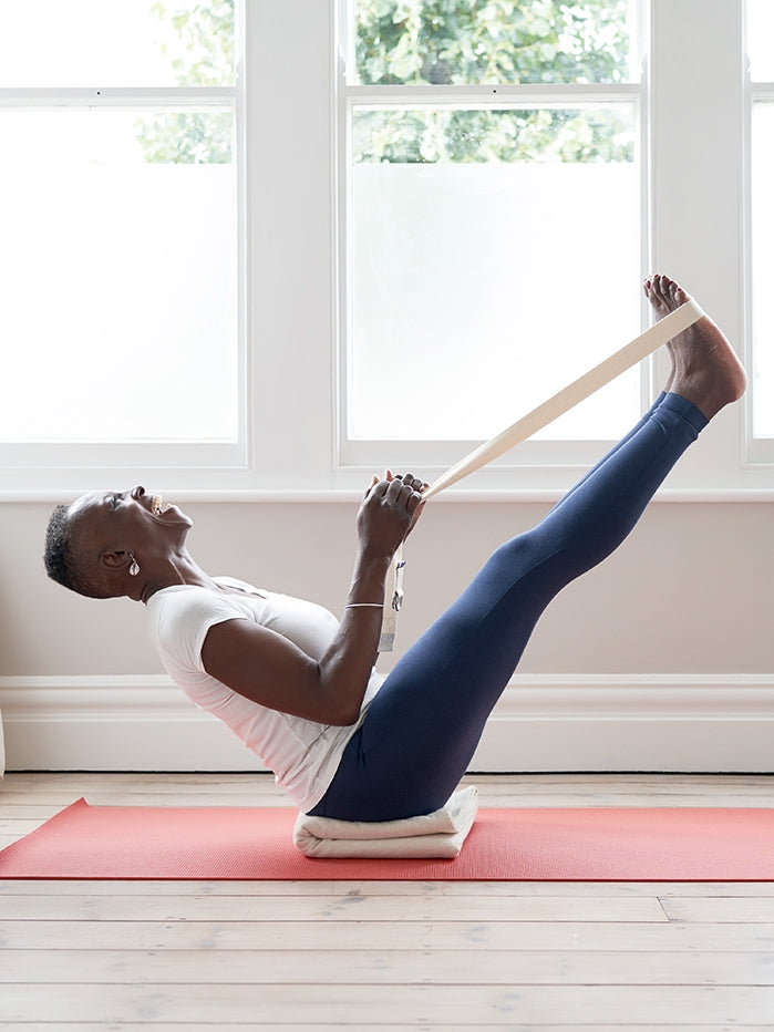 Organic Cotton Yoga Blanket - Premium Eco-Friendly Yoga Accessory for Meditation & Relaxation (Set of 15) - Perfect for Yoga Studios, Home Practice & Wellness Retreats