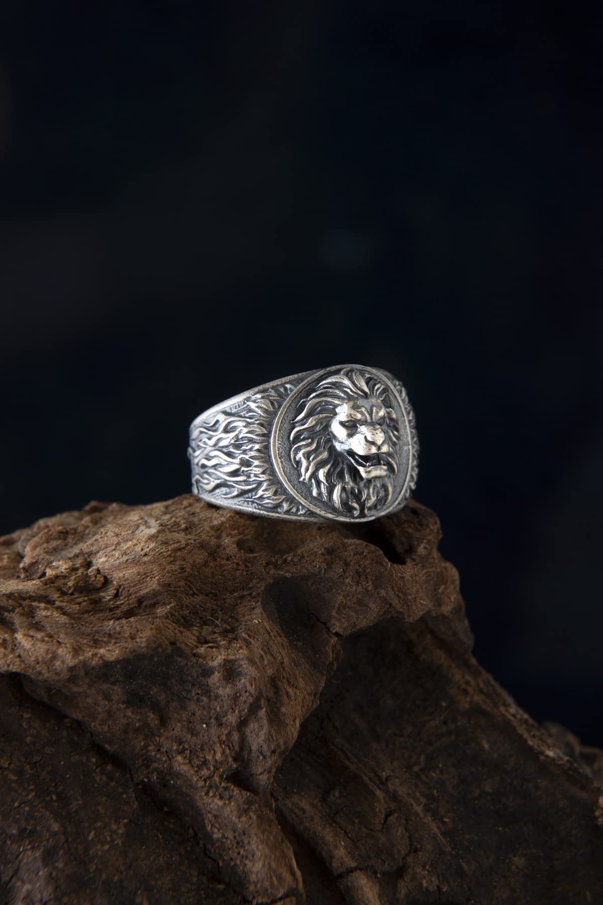Silver Lion Head Ring for Men - Sterling Silver Rhodium Plated Lion Jewelry - Zodiac Leo Sign Ring - Angry Lion Design (Size 8.5) - Perfect Gift for Him, Birthday & Anniversary Present - Ideal for Everyday Wear, Special Occasions & Leo Zodiac Lovers