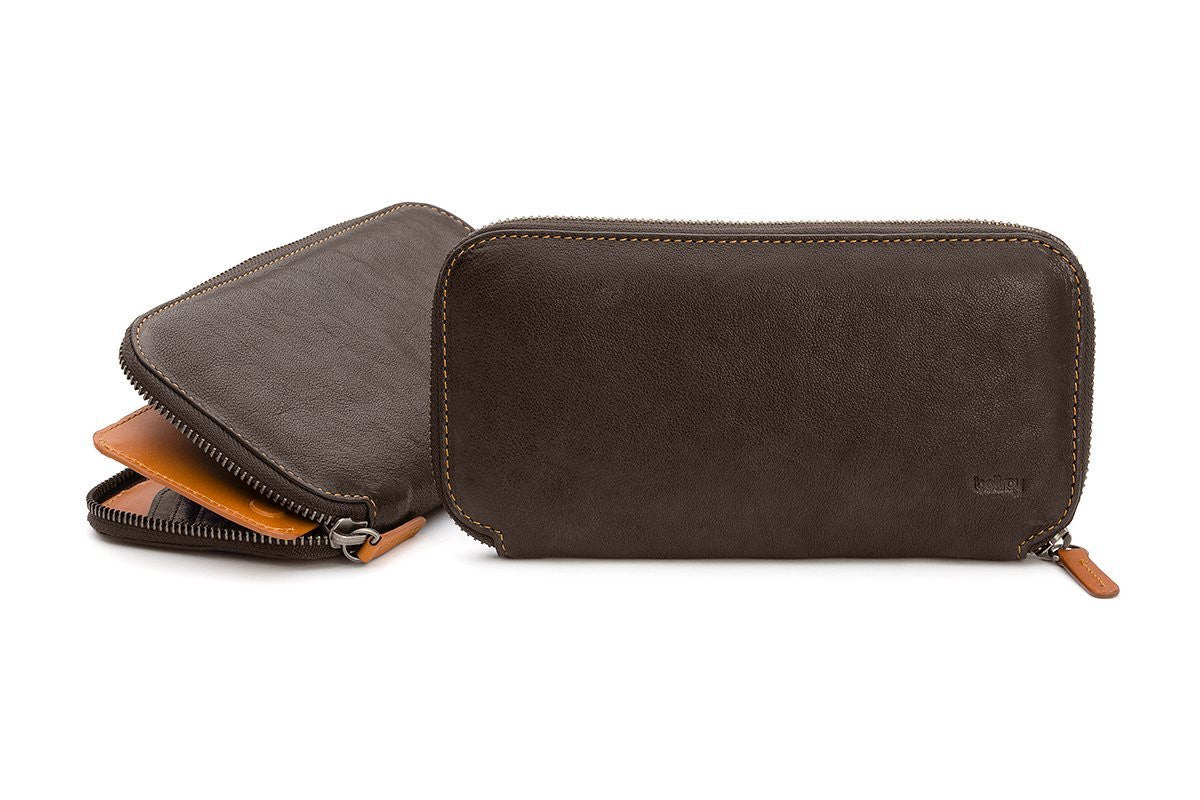 Bellroy Carry Out Wallet - Slim RFID Blocking Travel Wallet for Men & Women | Perfect for Everyday Use, Travel & Business (Black)