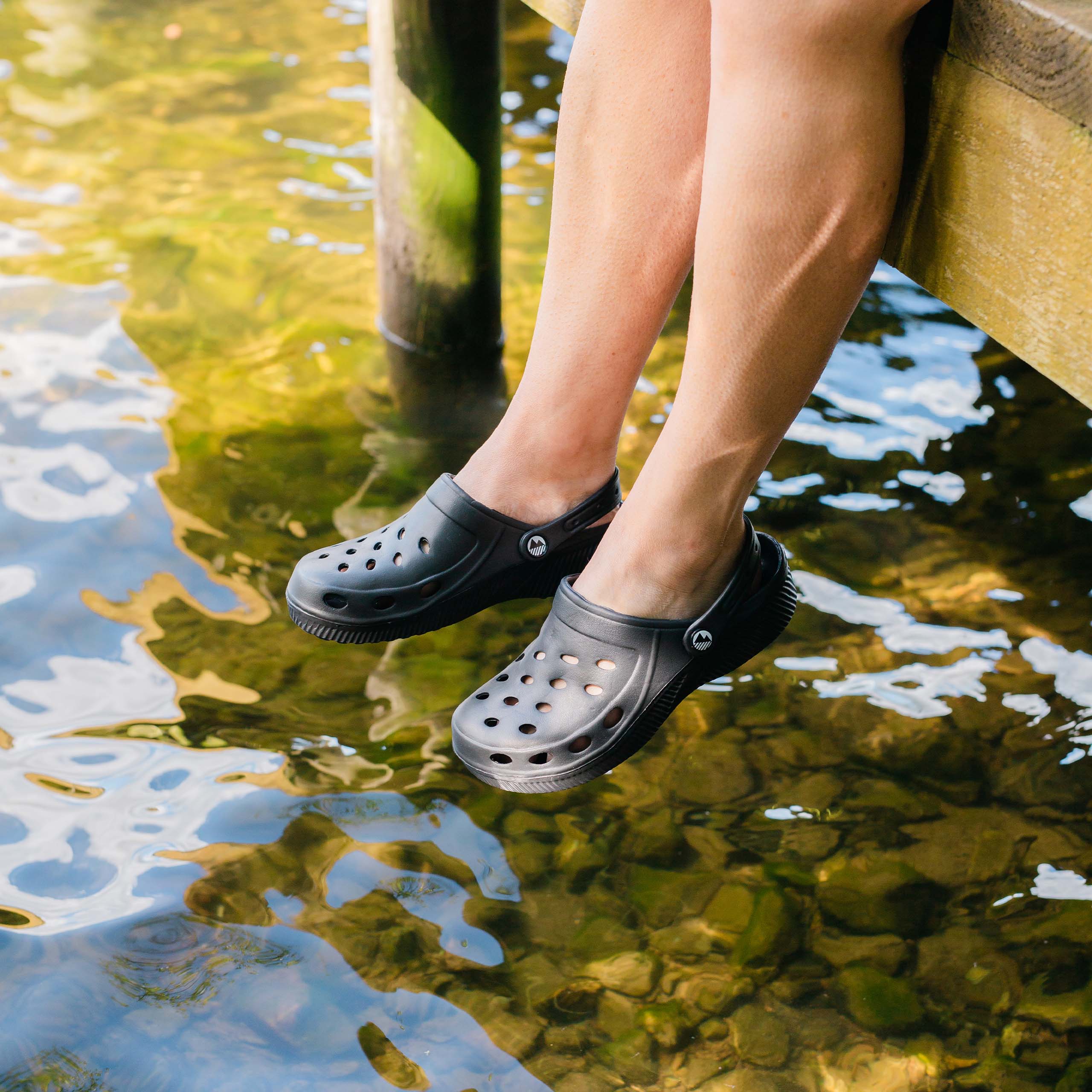 Men's Breathable Slip-On Clogs - Comfortable & Lightweight for Outdoor, Garden, and Casual Wear