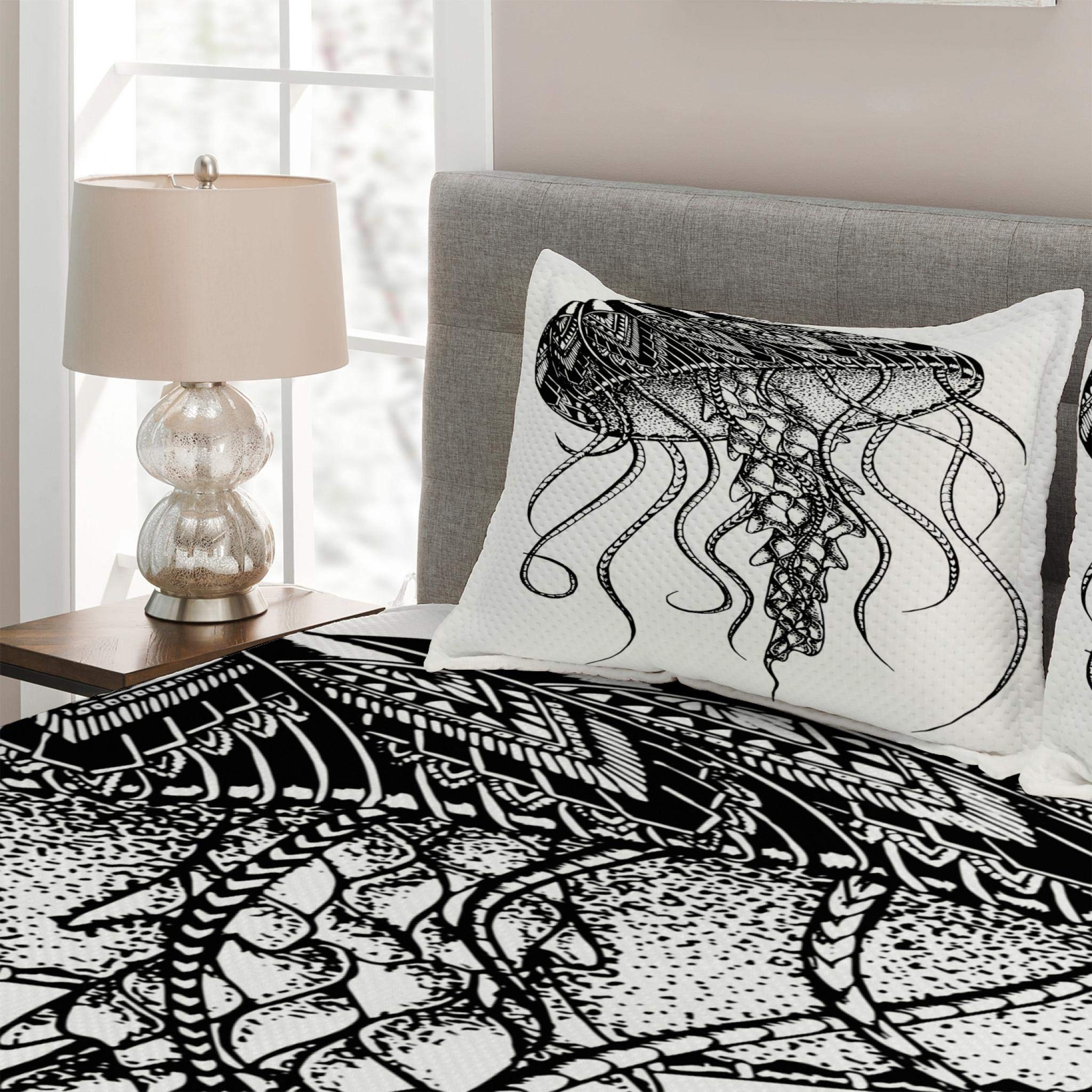Lunarable Black and White Ocean Theme Jellyfish Quilted Bedspread Set - 3 Piece King Size Tattoo Coverlet with 2 Pillow Shams | Pencil Drawn Style Home Decor for Beach House, Coastal Bedroom & Boho Chic Interior Design