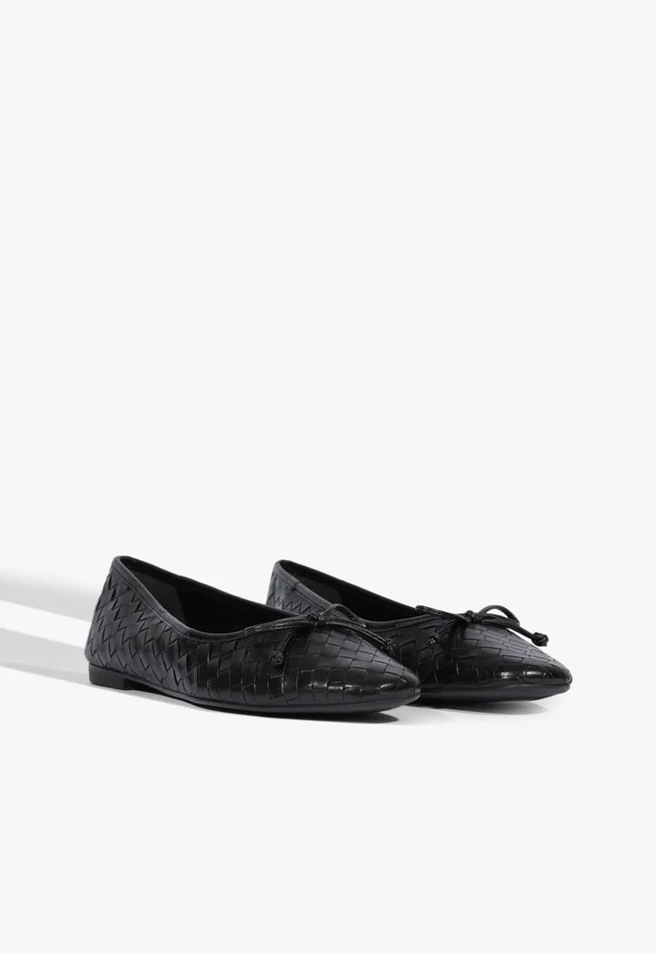 Arissa Women's Black Leather Ballet Flats - Comfortable Slip-On Shoes for Work, Travel & Casual Outfits | Elegant & Lightweight Everyday Flats