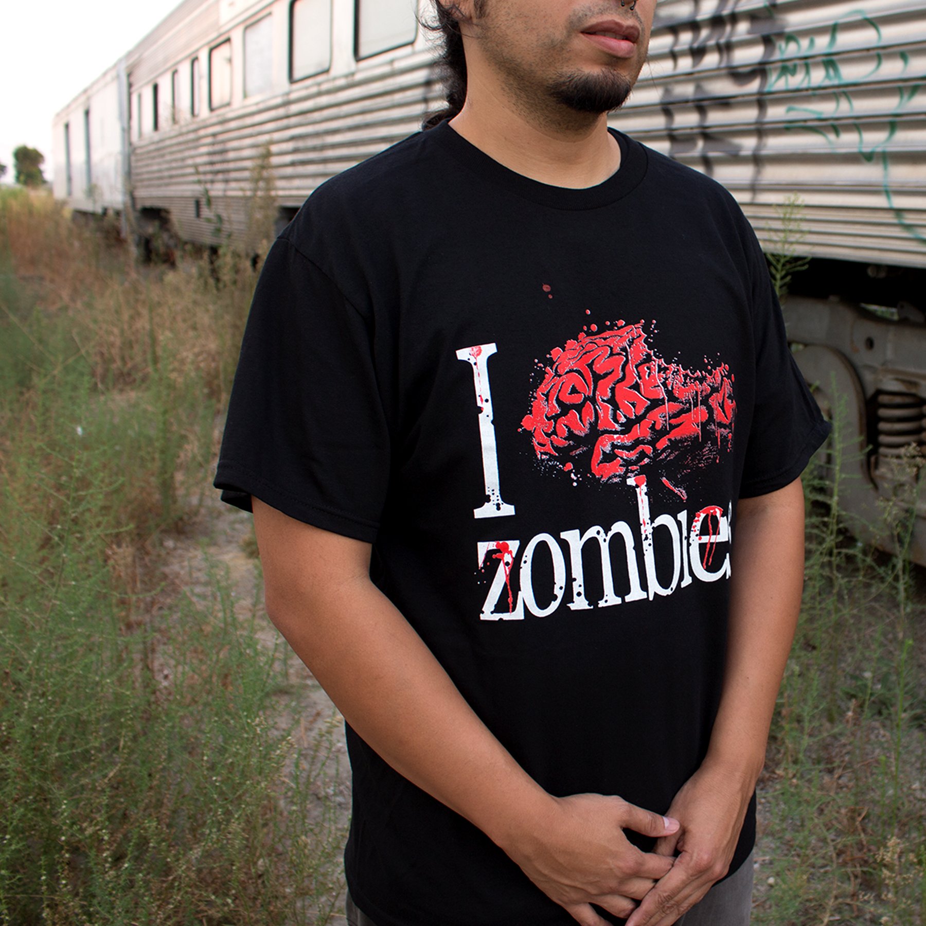 Pins & Bones Zombie T-Shirt - I Heart Zombies Graphic Tee with Blood Brain Design - Black Cotton T-Shirt for Men & Women - Perfect for Halloween, Cosplay, and Horror Fans