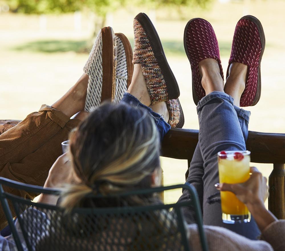 Women's Soft Moc Slippers - Cozy Indoor House Shoes for Women - Perfect for Home, Lounge & Relaxation