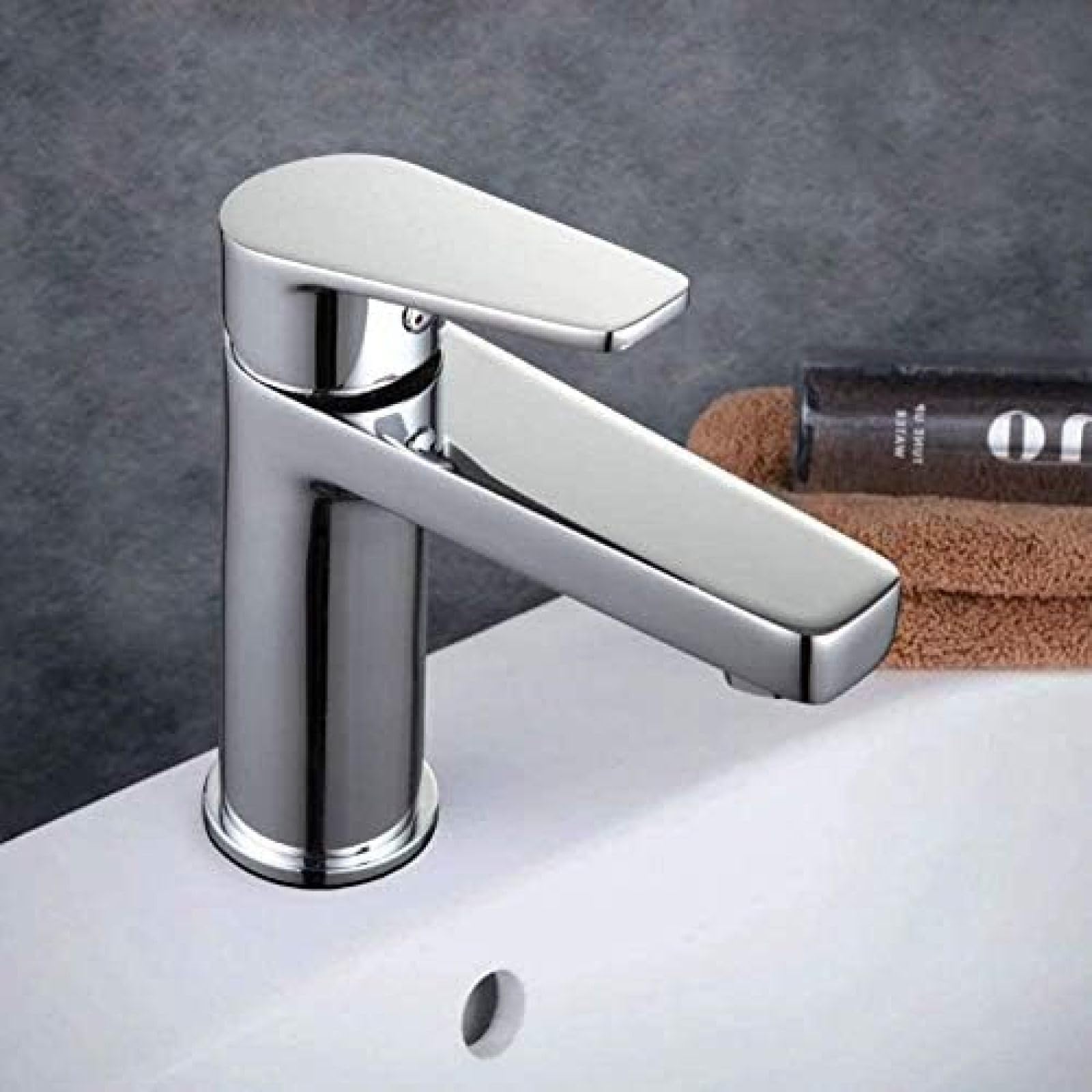 CRJUS Single Handle Kitchen Faucet - Brass Sink Mixer Tap with Hot & Cold Water for Modern Kitchen & Bathroom | Perfect for Washing Dishes, Cooking & Hand Washing