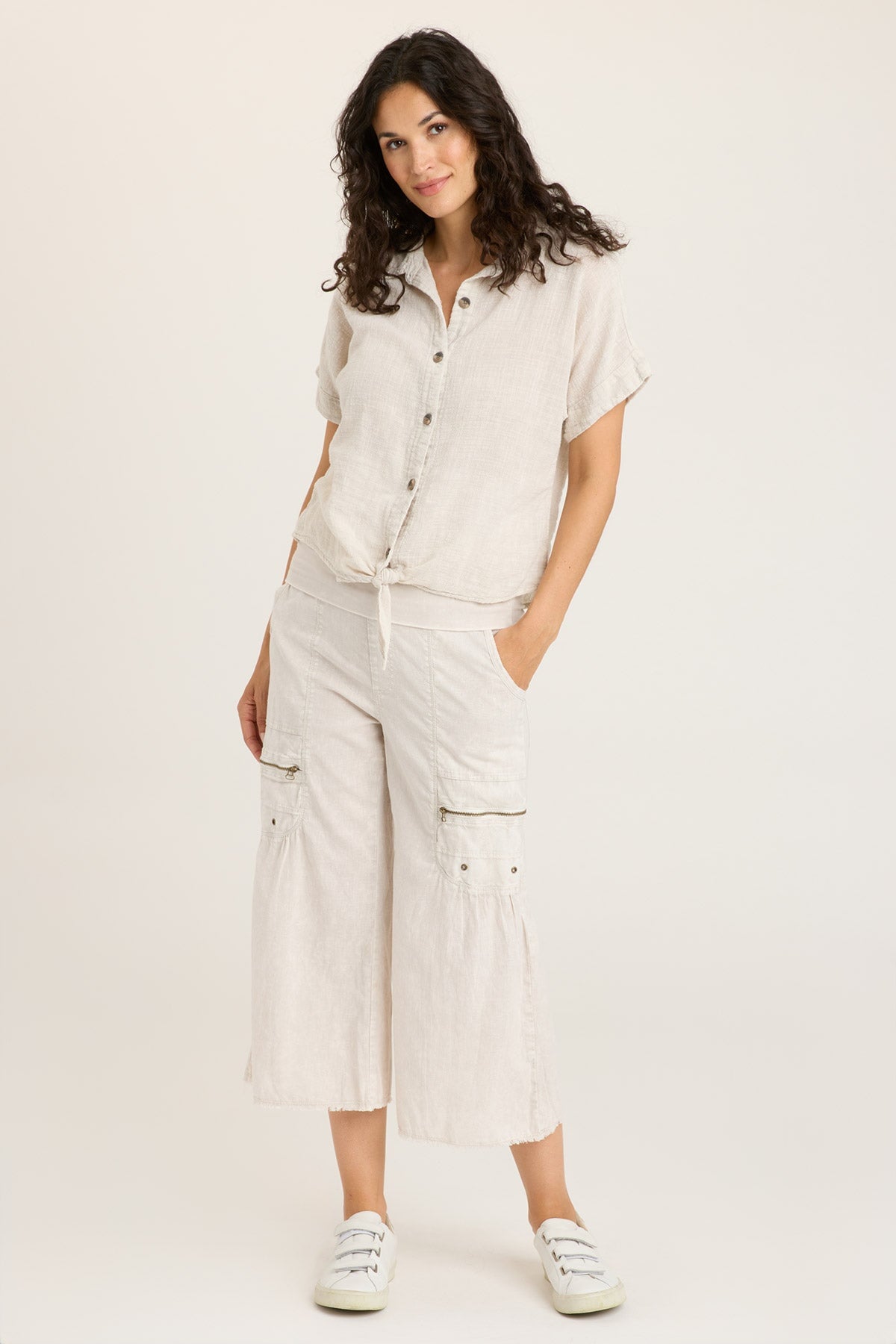 Pasqual Crop 2.0 - Stylish Women's Casual T-Shirt for Everyday Wear | Perfect for Work, Travel & Weekend Outfits