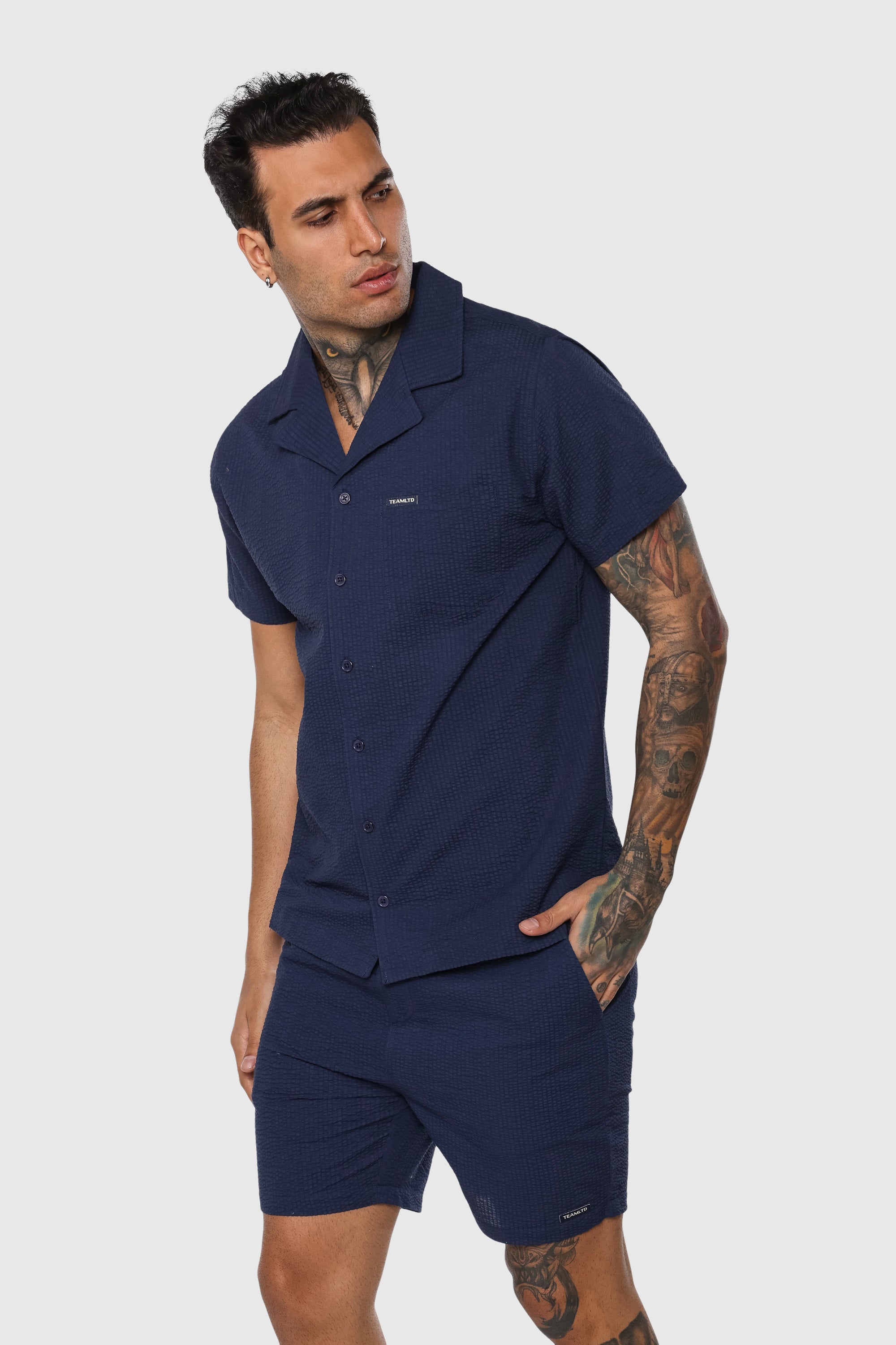 Men's Seersucker Button-Up Shirt - Breathable & Lightweight Summer Casual Shirt for Outdoor Activities & Beach Vacations