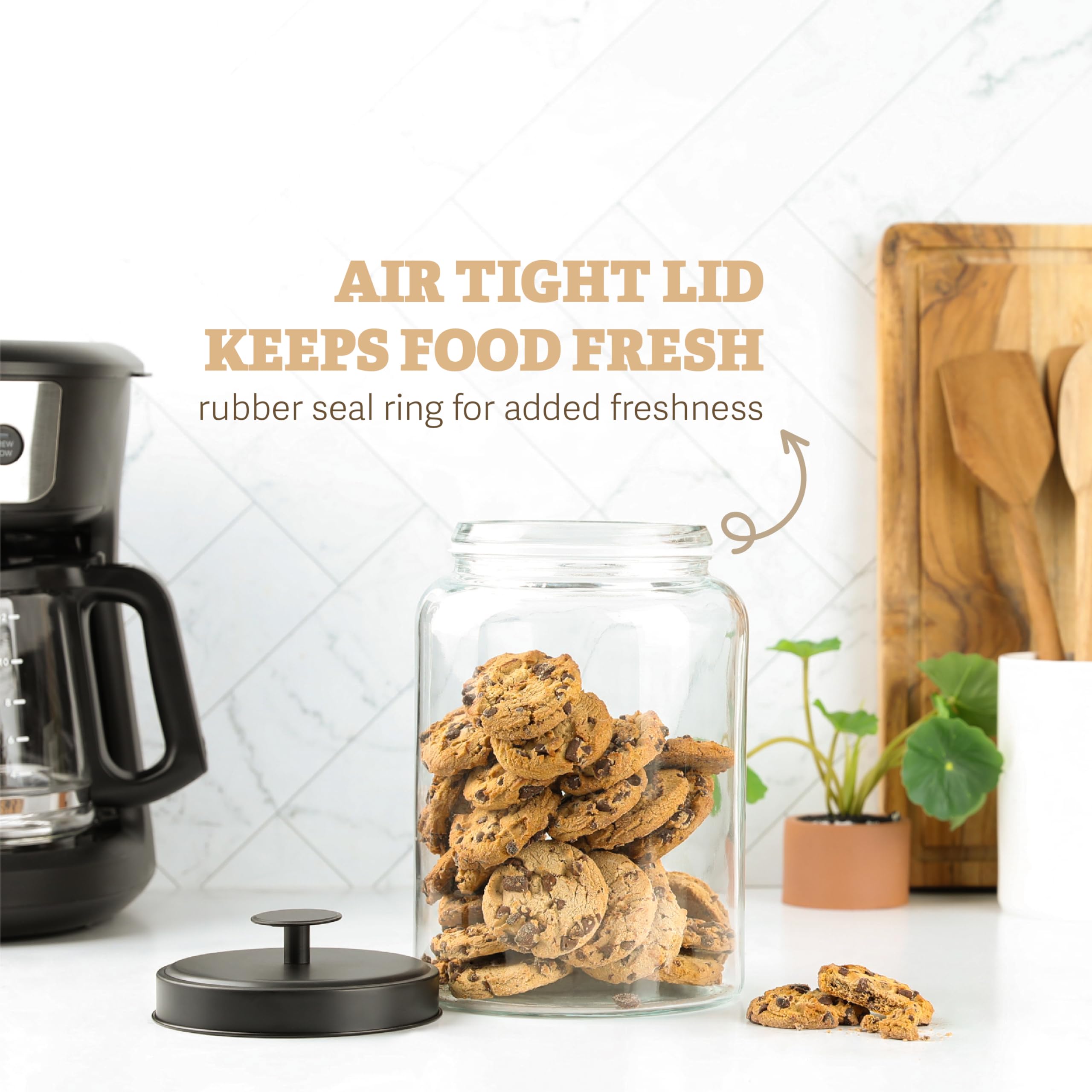 1 Gallon Glass Cookie Jar with Matte Black Metal Lid - Airtight Food Storage Container for Cookies, Candy, Dried Fruits & Nuts - Perfect for Kitchen, Pantry or Laundry Room Organization - Pack of 1 - Great for Home Baking & Bulk Food Storage
