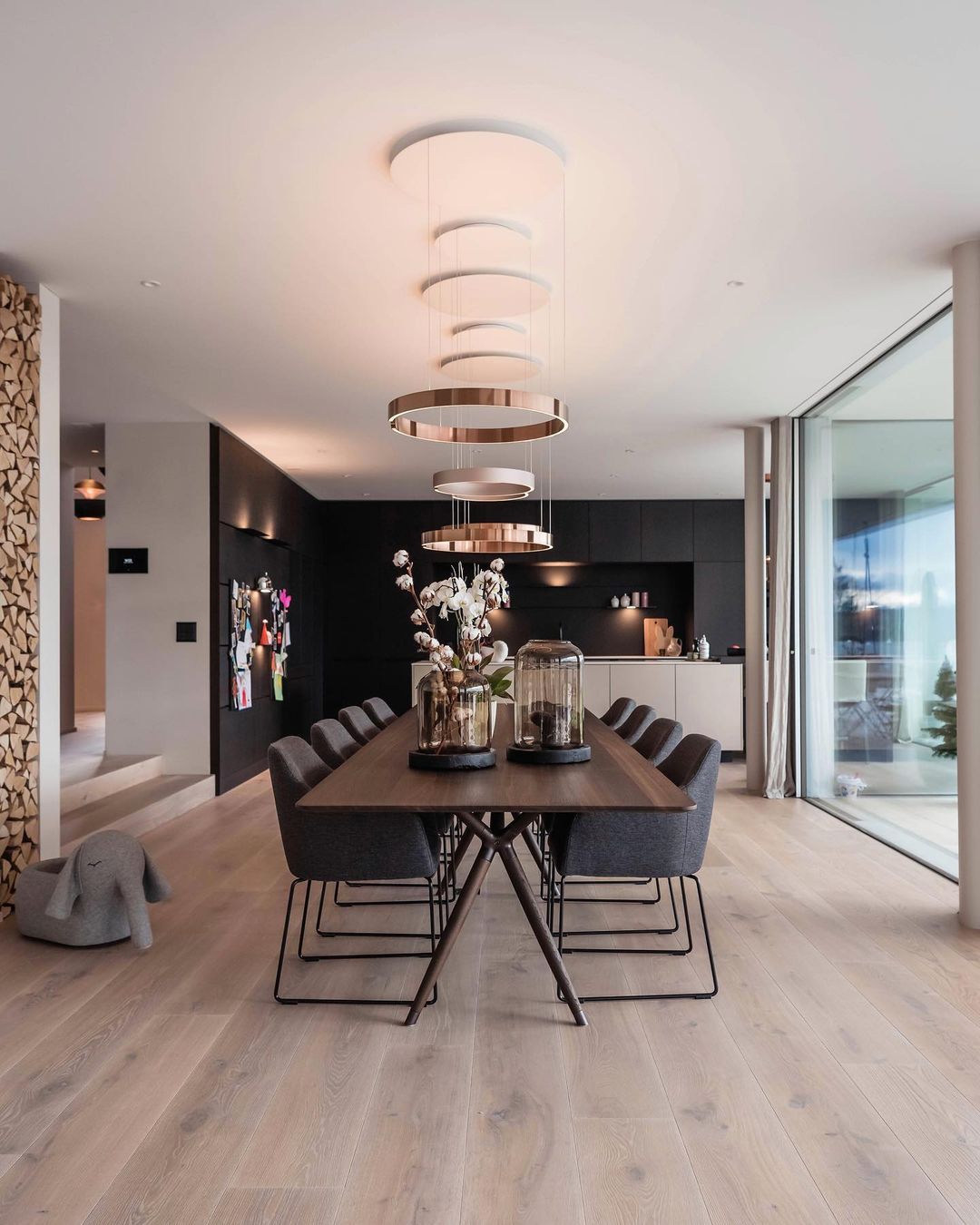 Modern Circular Chandelier - Elegant Crystal Ceiling Light Fixture for Dining Room, Living Room & Bedroom - Perfect for Home Decor & Interior Design