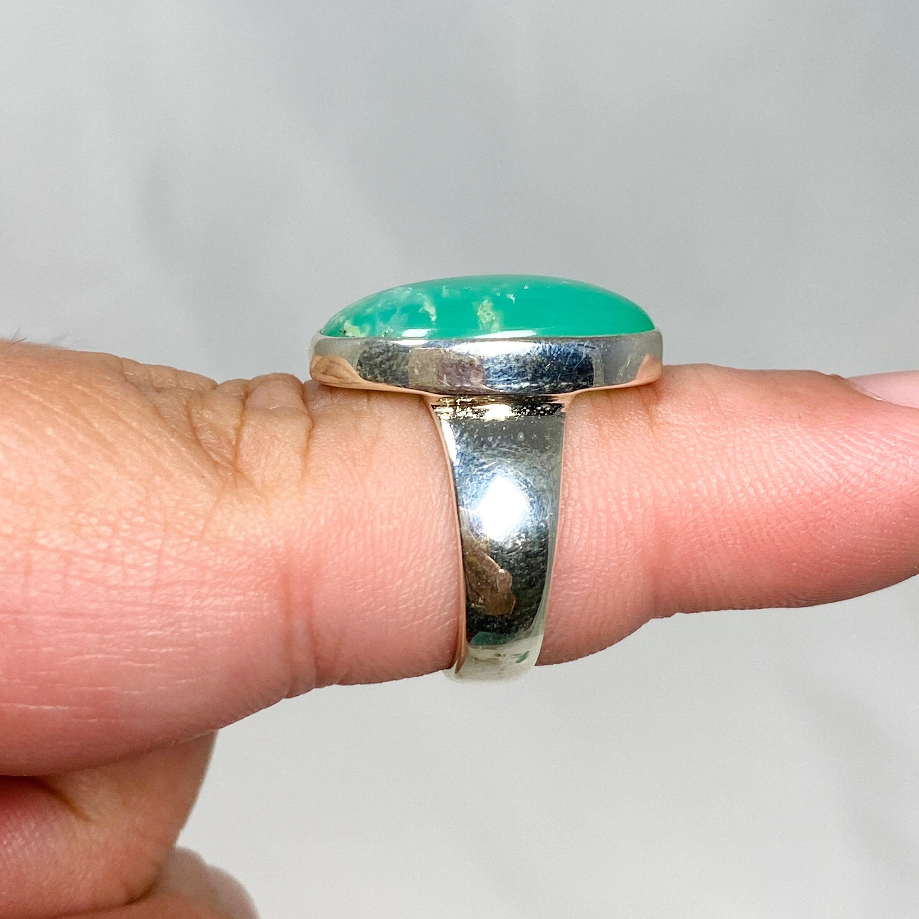 Natural Chrysoprase Oval Ring for Women - Size 7 Sterling Silver Jewelry KRGJ3240 | Perfect for Everyday Wear, Gift Giving & Special Occasions