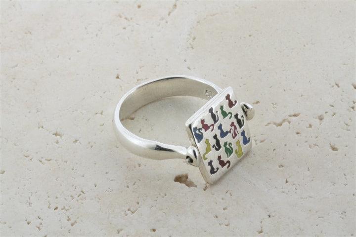 Enameled Silver Flip Ring with Cat Design - Elegant Jewelry for Women, Perfect for Gifts, Parties, and Everyday Wear