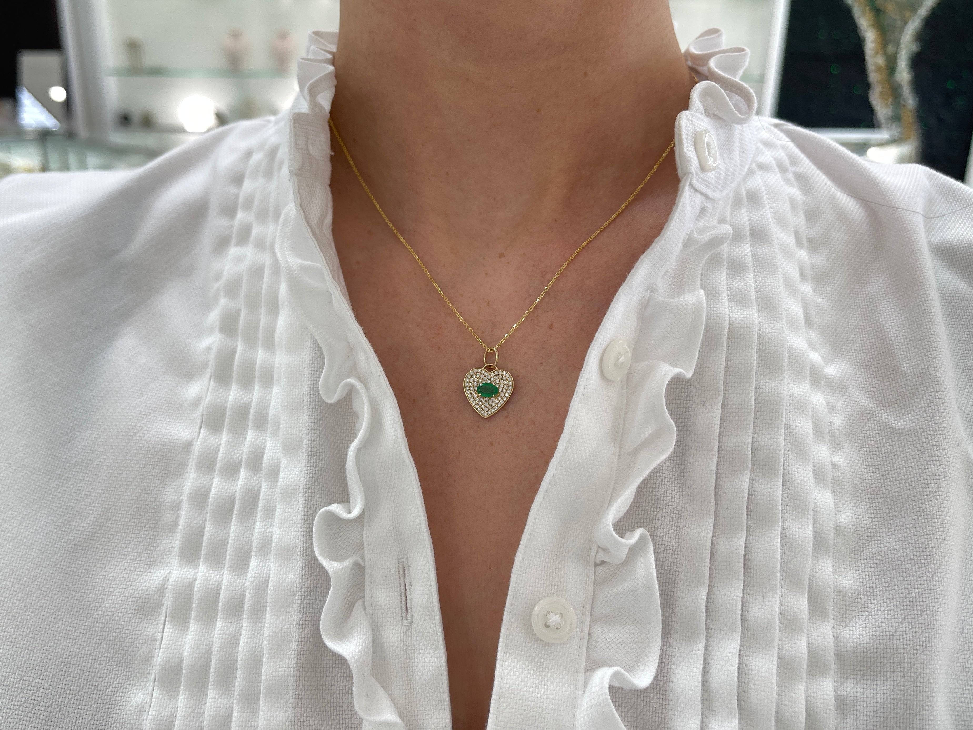 1.0tcw 14K Gold Emerald & Diamond Pave Heart Cluster Pendant Charm Necklace - Elegant Jewelry Gift for Women, Perfect for Valentine's Day, Anniversary & Special Occasions