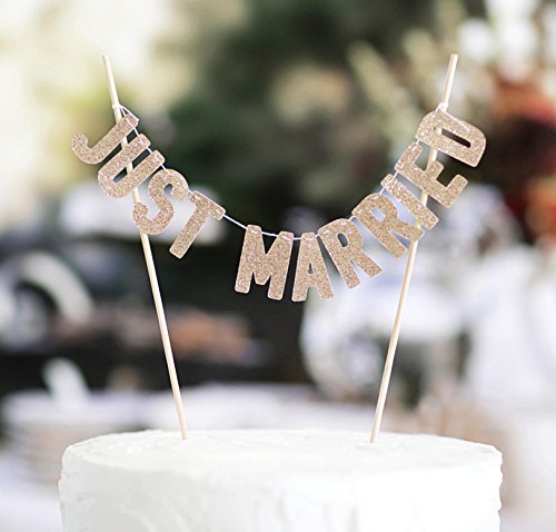 Elegant Just Married Cake Toppers - Simple Gold Wedding Cake Decorations for Bride and Groom - Perfect for Wedding Cakes, Anniversary Cakes & Romantic Celebrations