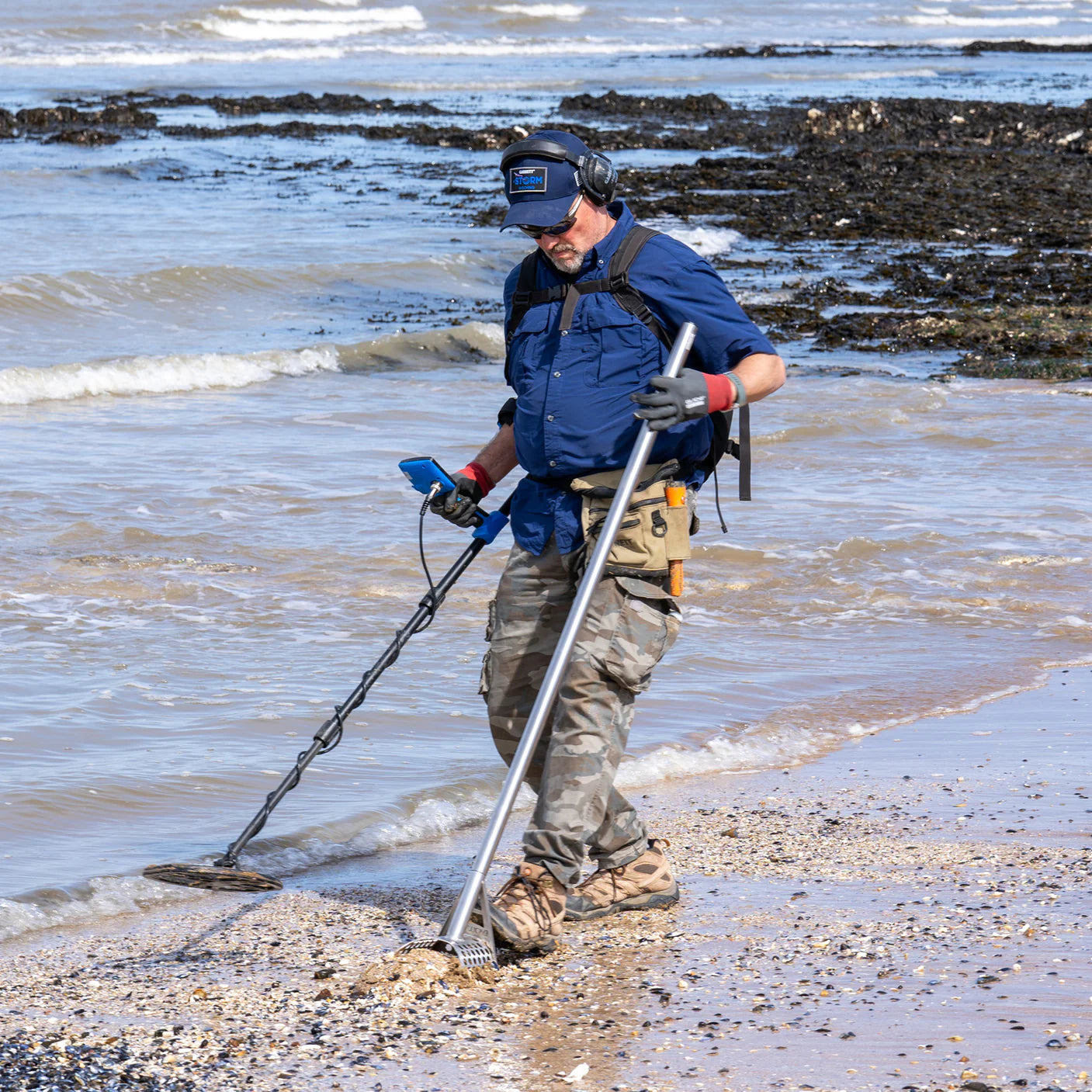 Garrett Vortex VX7 Waterproof Metal Detector - Multi Frequency for Gold, Silver & Coins - Perfect for Beach Hunting, Treasure Hunting & Outdoor Adventures