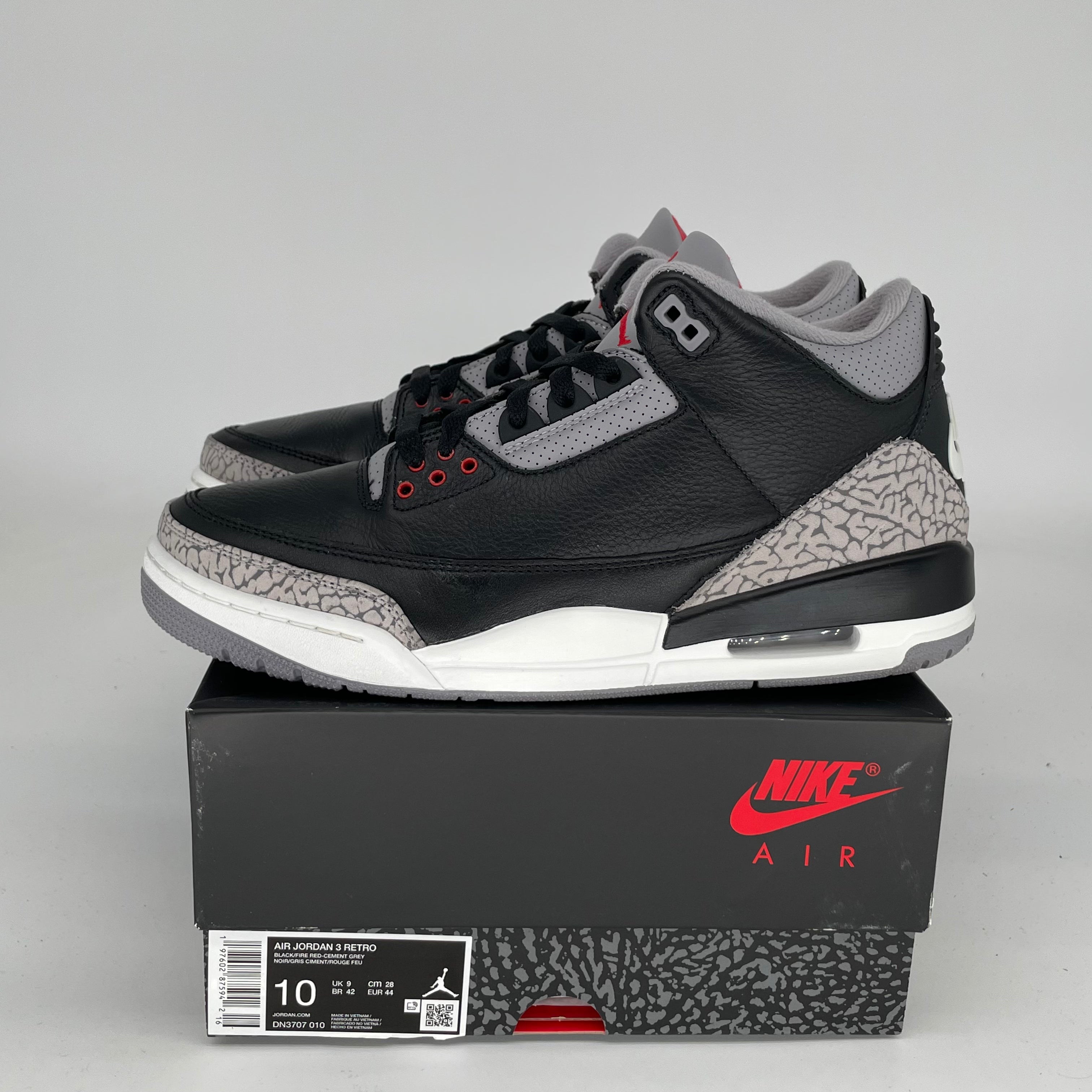 Original Air Jordan 3 Retro 'Black Cement Reimagined' Men's Basketball Shoes - Size 10 (DN3707-010) - Perfect for Sneaker Collectors & Streetwear Fashion