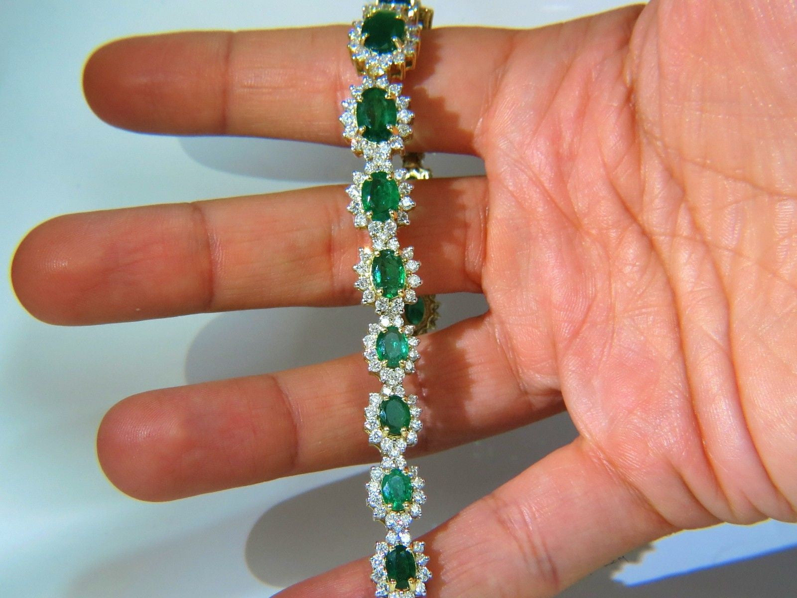 22.50CT Natural Zambian Vivid Green Emerald & Diamond Bracelet in 18KT Gold (G/VS) - Perfect for Weddings, Anniversaries & Special Occasions