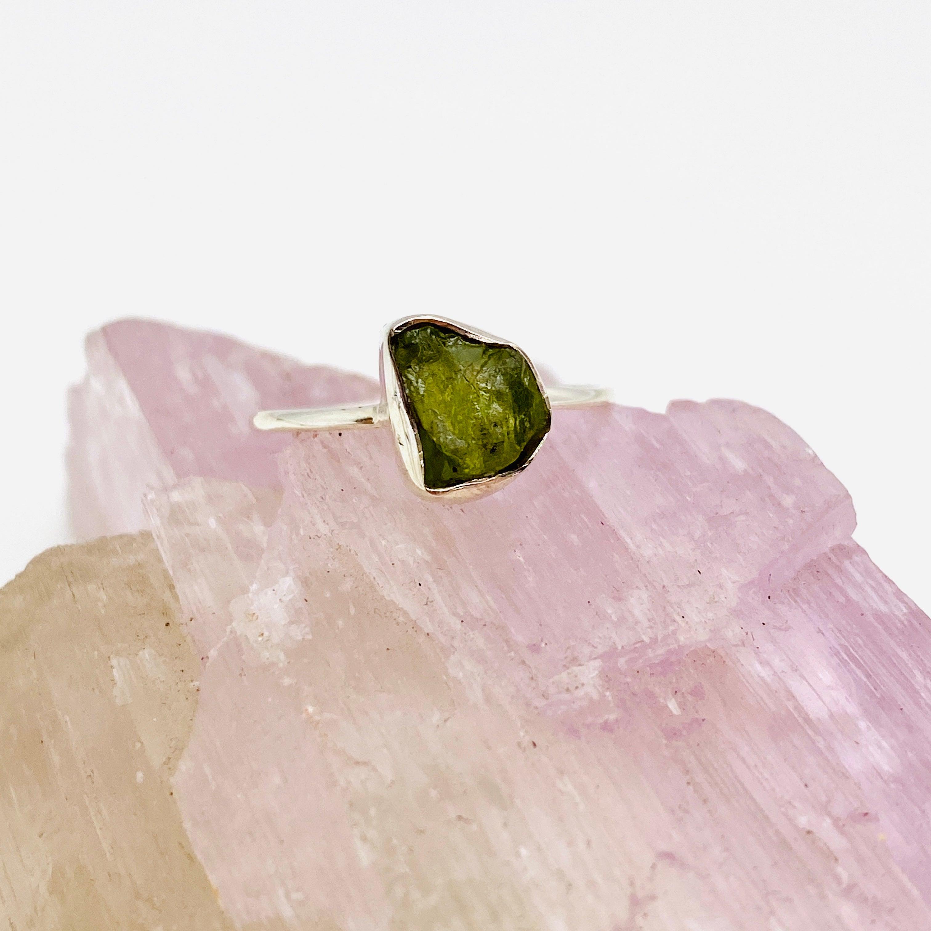 Peridot Raw Crystal Fine Band Ring R3701 PE - Natural Gemstone Jewelry for Women, Boho Chic Wedding & Everyday Wear