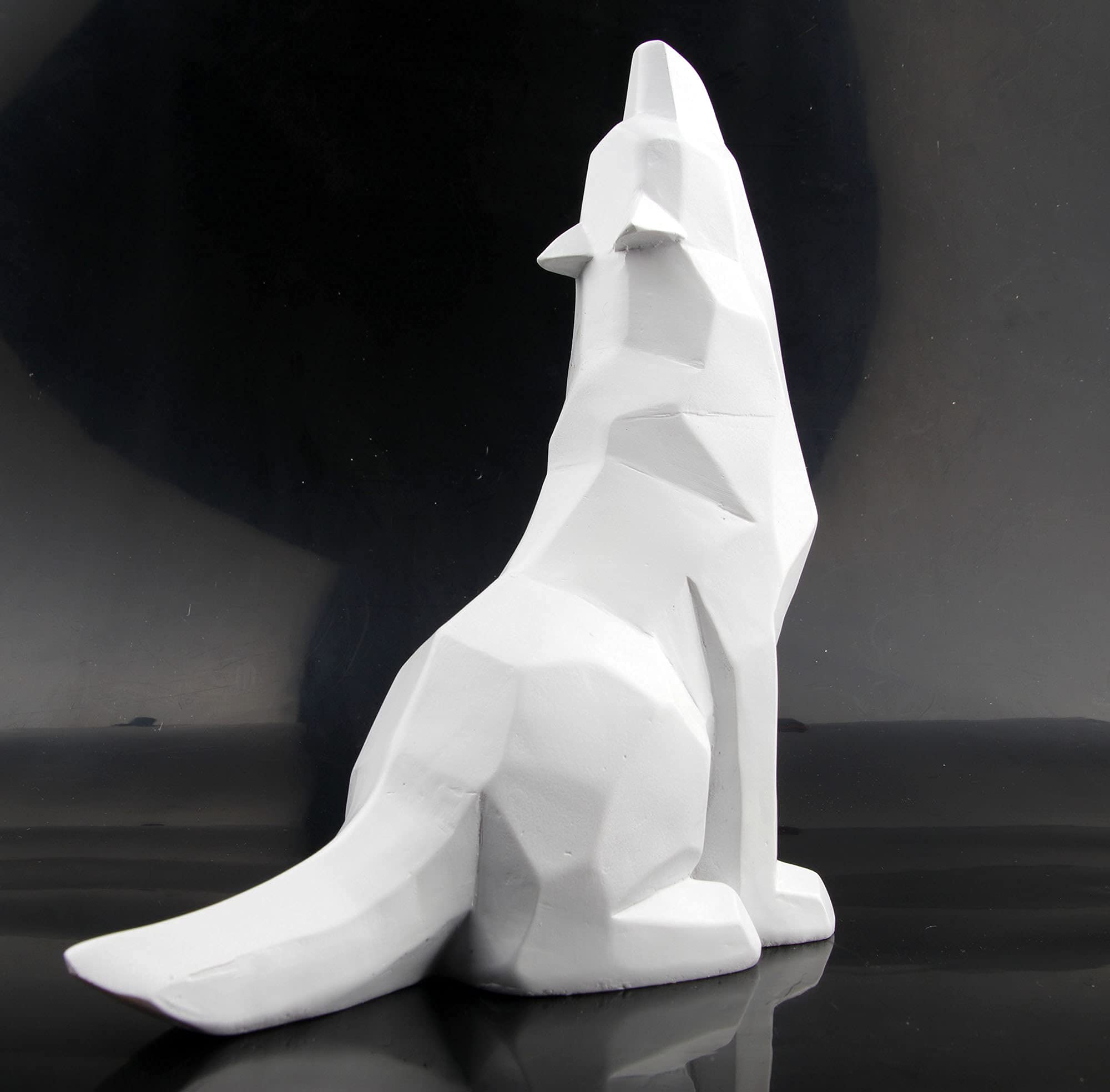 Howling Wolf Statue - White Wolf Figurine for Home Decor, Office Desk, Cabin & Wilderness Themed Decorations