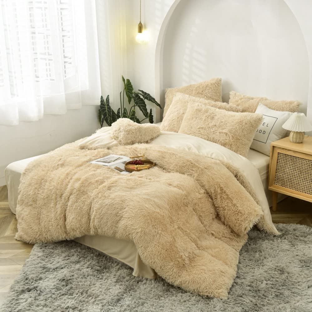 Luxury Velvet Bedding Set - 4 Piece Plush Mink Quilt Cover with Pillowcases, Soft Coral Velvet Comforter, King Size 200x230cm - Perfect for Cozy Winter Nights & Elegant Bedroom Decor