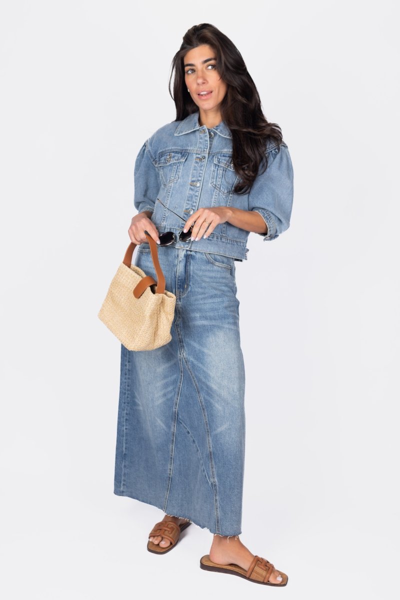 Stylish Blue Puff Sleeve Denim Jacket for Women - Trendy Oversized Denim Coat with Statement Sleeves - Perfect for Casual Outfits, Date Nights & Fall Layering